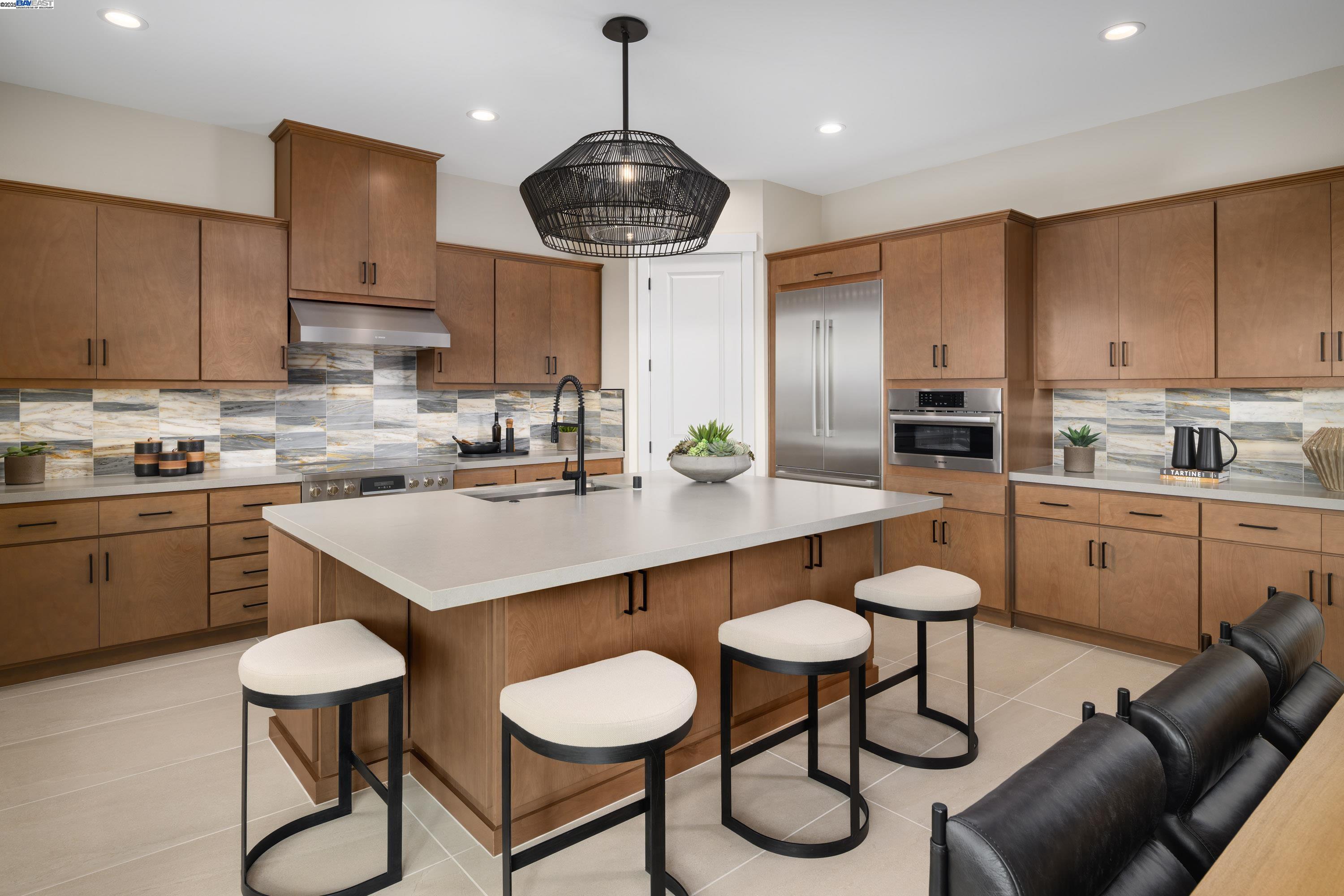 Detail Gallery Image 7 of 15 For 1580 W Walsh Ave, Dublin,  CA 94568 - 4 Beds | 3 Baths