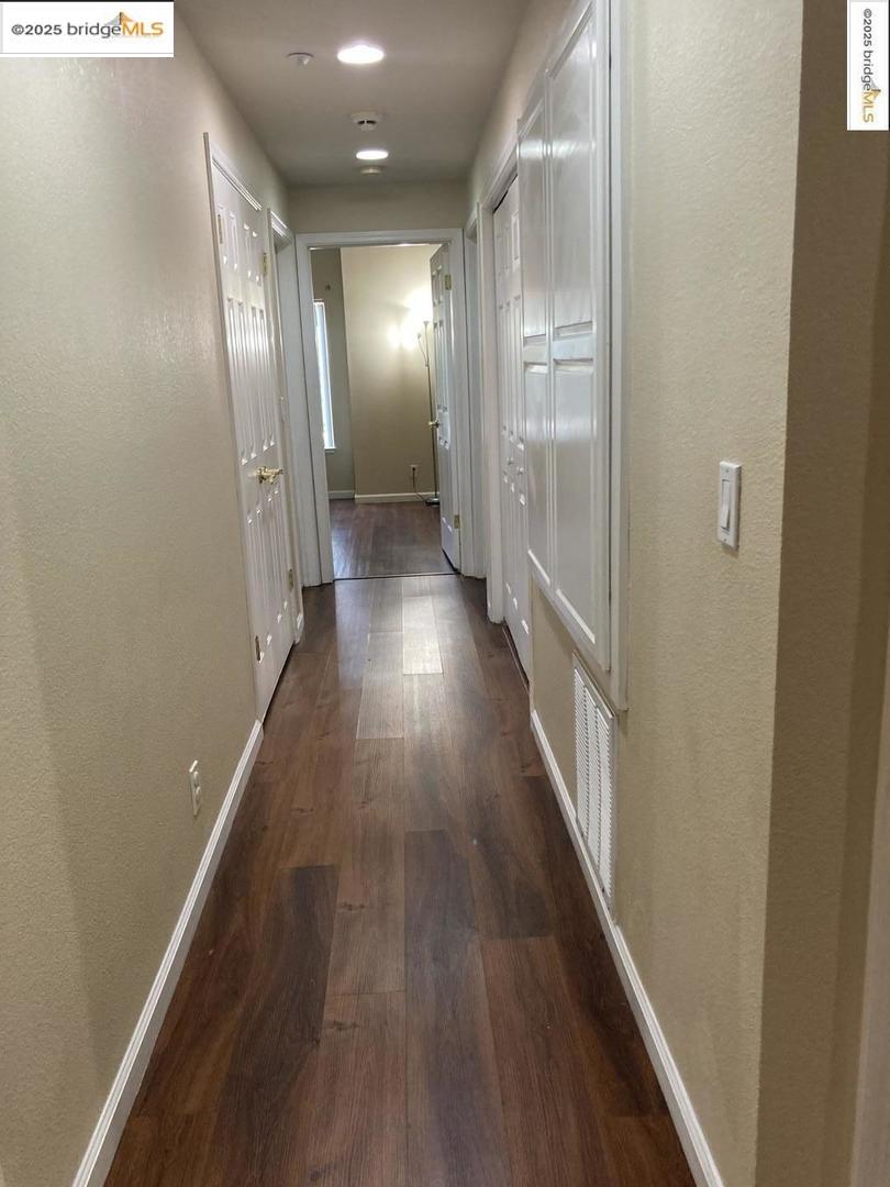 Detail Gallery Image 5 of 16 For 297 Tradewinds Dr Apt 105,  San Jose,  CA 95123 - 3 Beds | 2 Baths