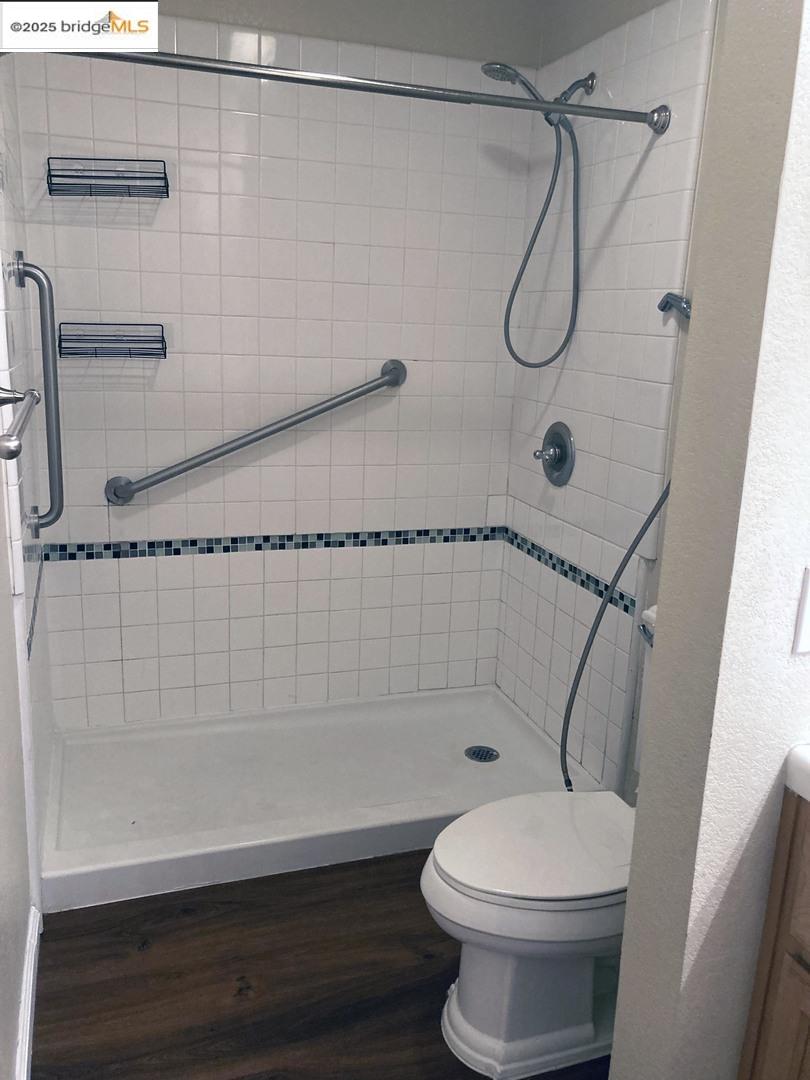 Detail Gallery Image 9 of 16 For 297 Tradewinds Dr Apt 105,  San Jose,  CA 95123 - 3 Beds | 2 Baths