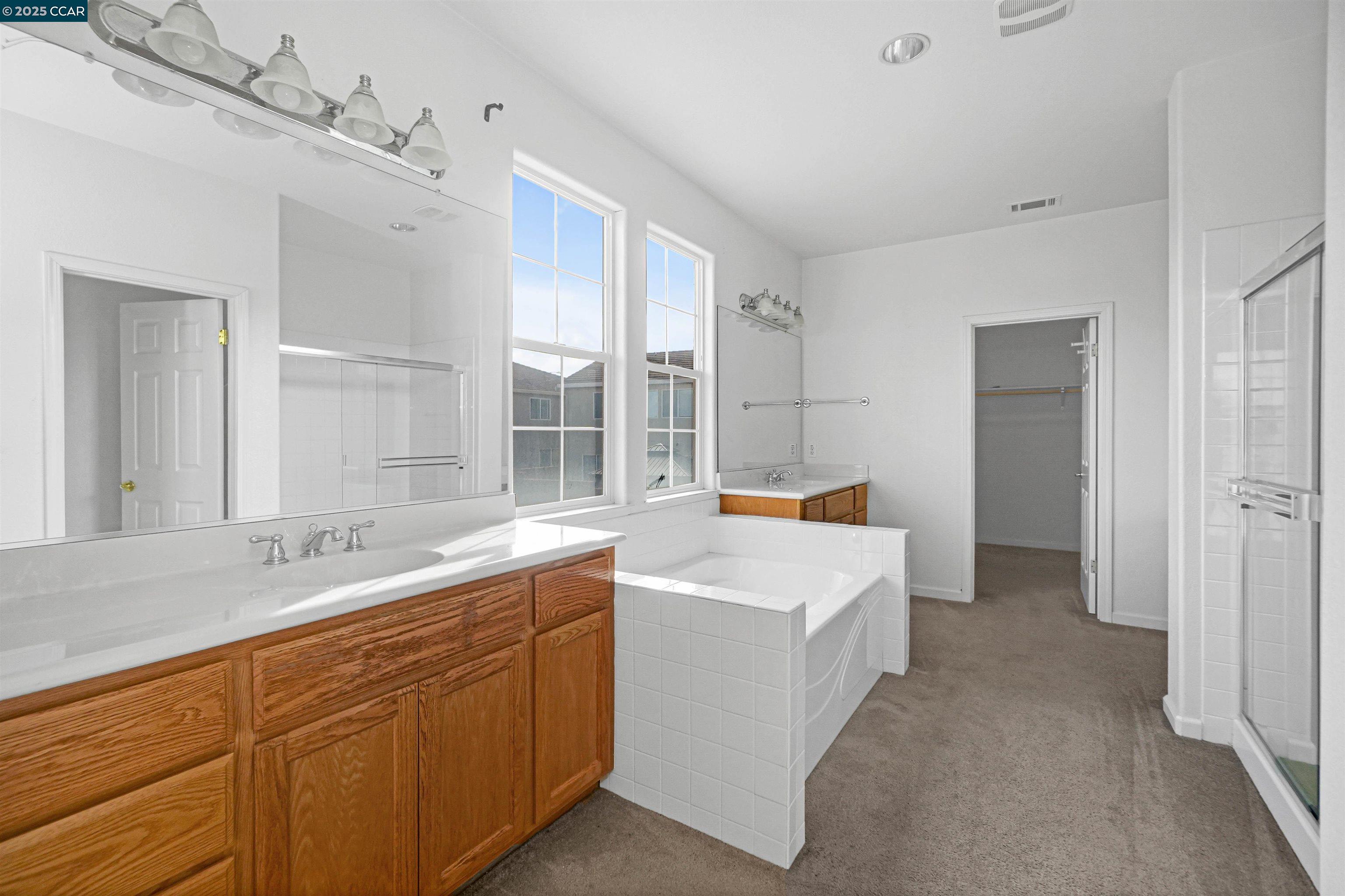 Detail Gallery Image 31 of 57 For 5700 Oakmont Dr, Richmond,  CA 94806 - 6 Beds | 3 Baths