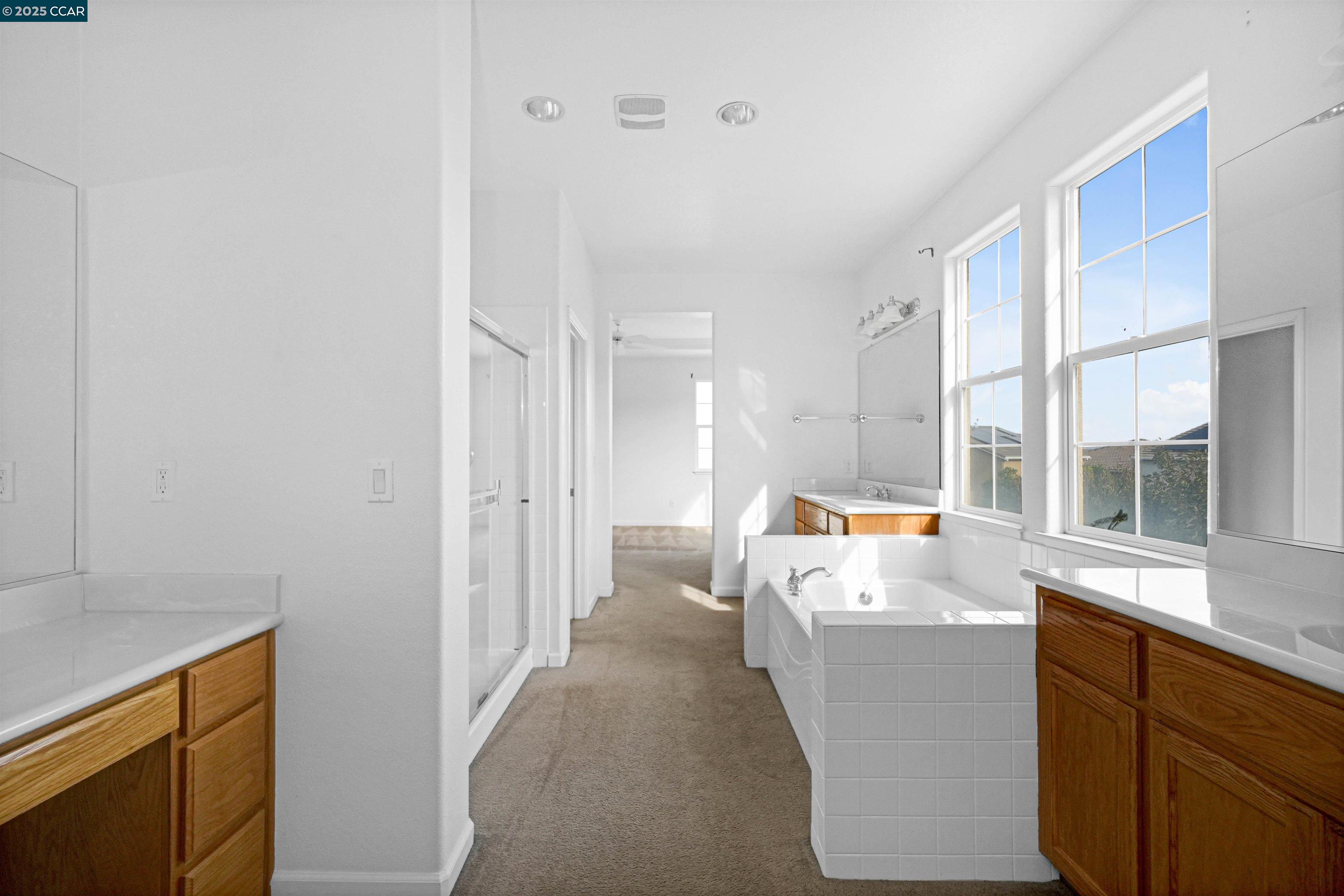 Detail Gallery Image 32 of 57 For 5700 Oakmont Dr, Richmond,  CA 94806 - 6 Beds | 3 Baths