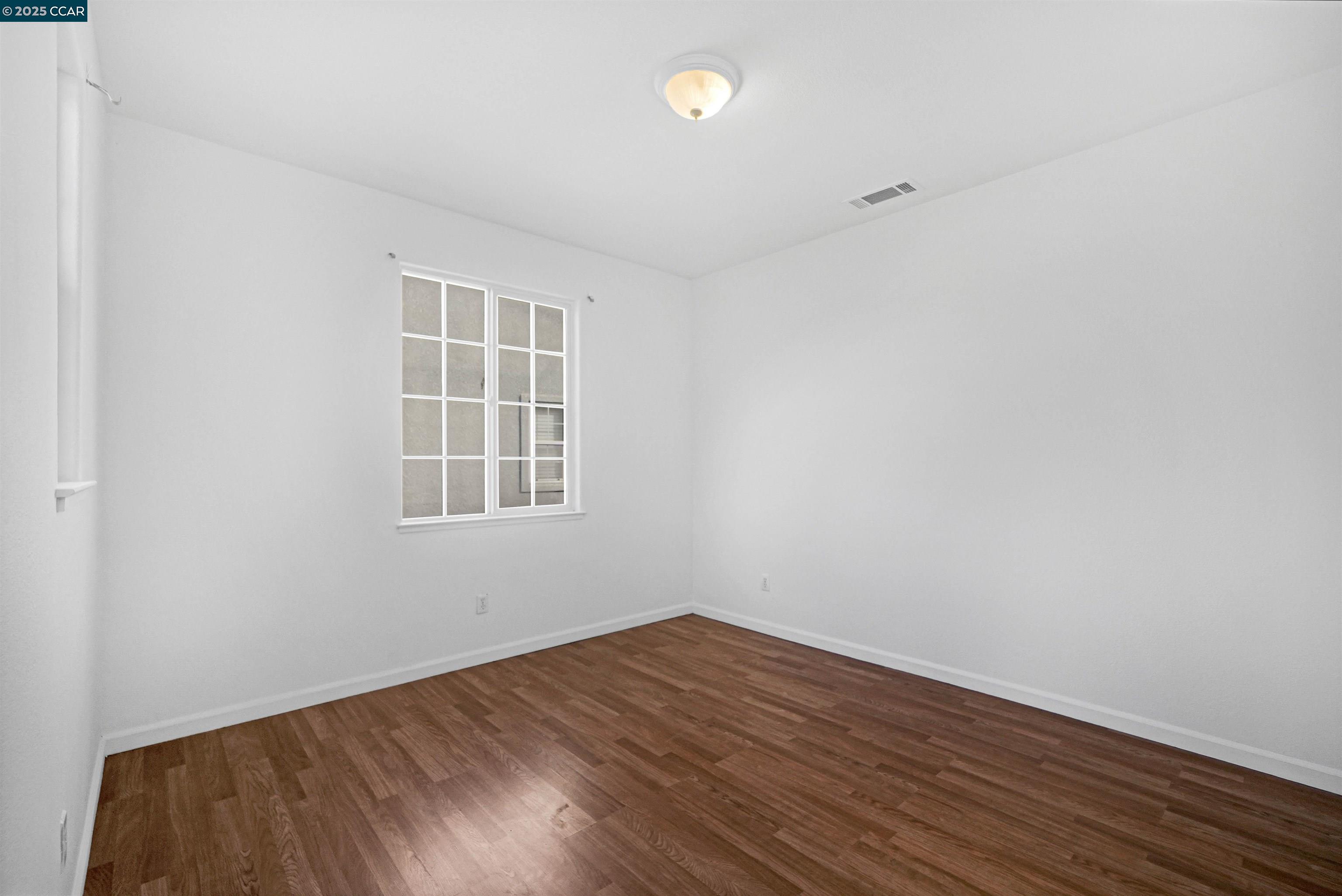 Detail Gallery Image 43 of 57 For 5700 Oakmont Dr, Richmond,  CA 94806 - 6 Beds | 3 Baths