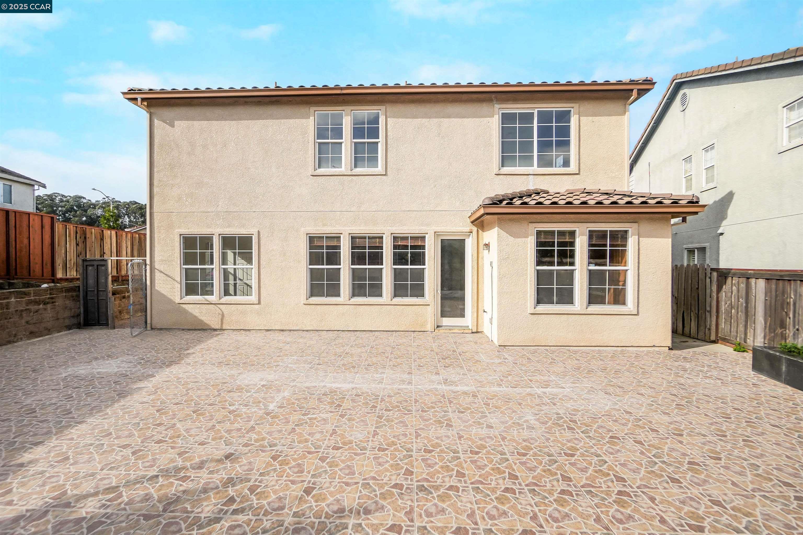 Detail Gallery Image 49 of 57 For 5700 Oakmont Dr, Richmond,  CA 94806 - 6 Beds | 3 Baths