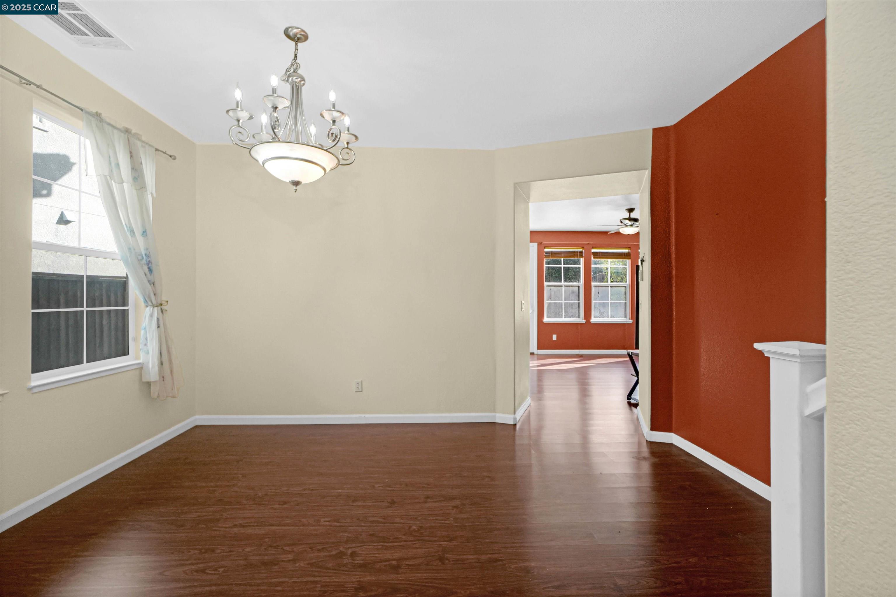 Detail Gallery Image 9 of 57 For 5700 Oakmont Dr, Richmond,  CA 94806 - 6 Beds | 3 Baths