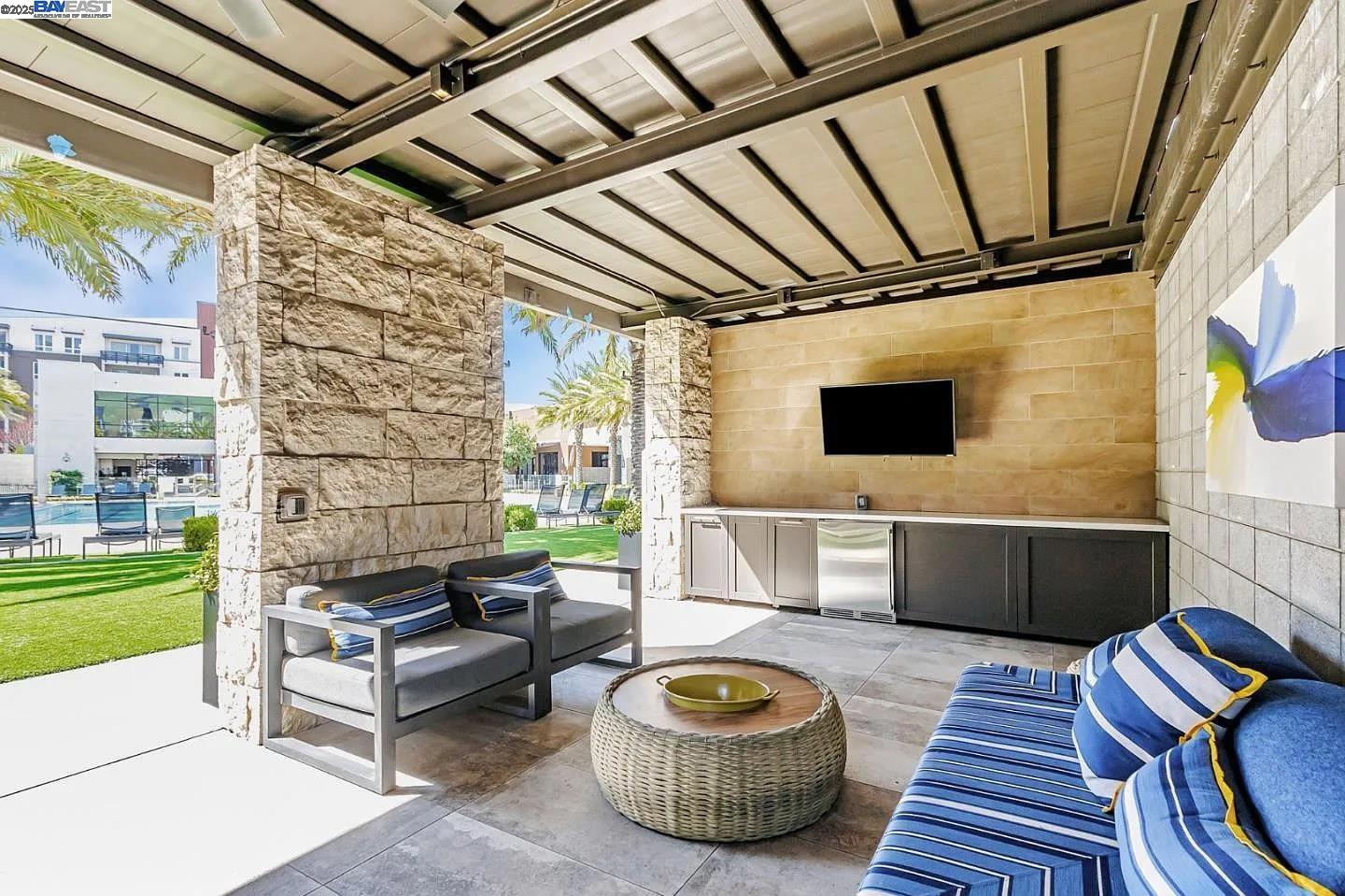 Detail Gallery Image 55 of 60 For 2250 Kilowatt Way #409,  Fremont,  CA 94539 - 3 Beds | 3 Baths