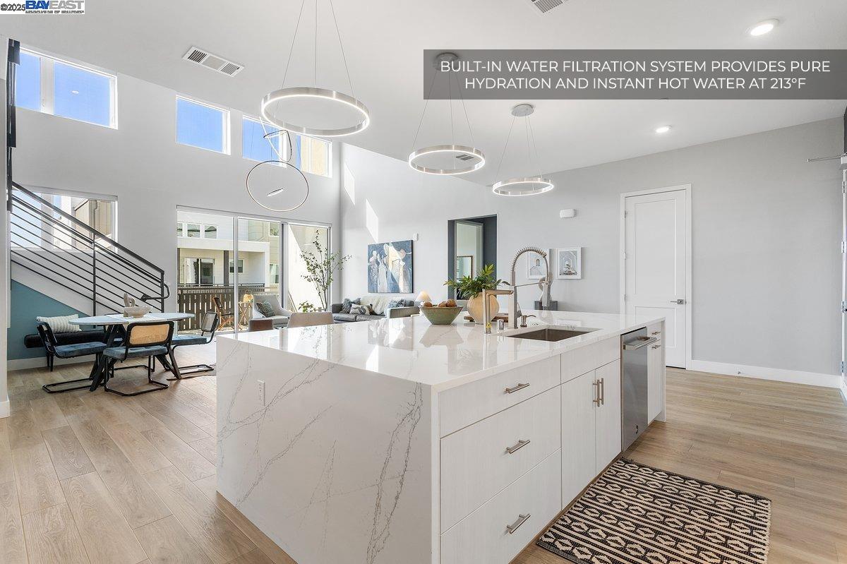 Detail Gallery Image 9 of 60 For 2250 Kilowatt Way #409,  Fremont,  CA 94539 - 3 Beds | 3 Baths