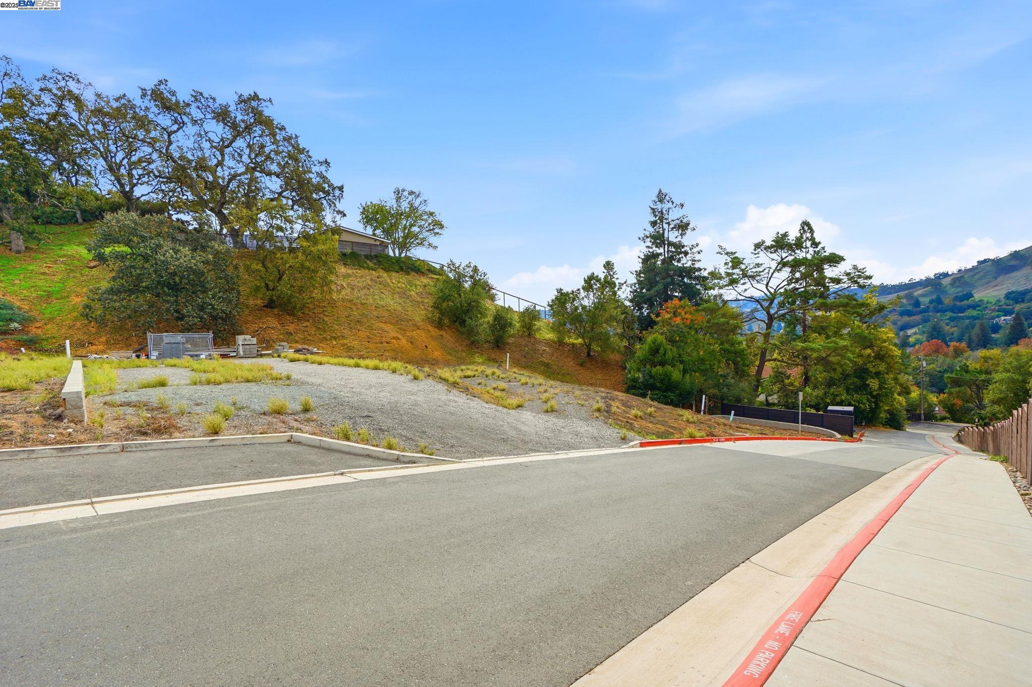 Detail Gallery Image 2 of 4 For The Nines, Lafayette,  CA 94549 - – Beds | – Baths