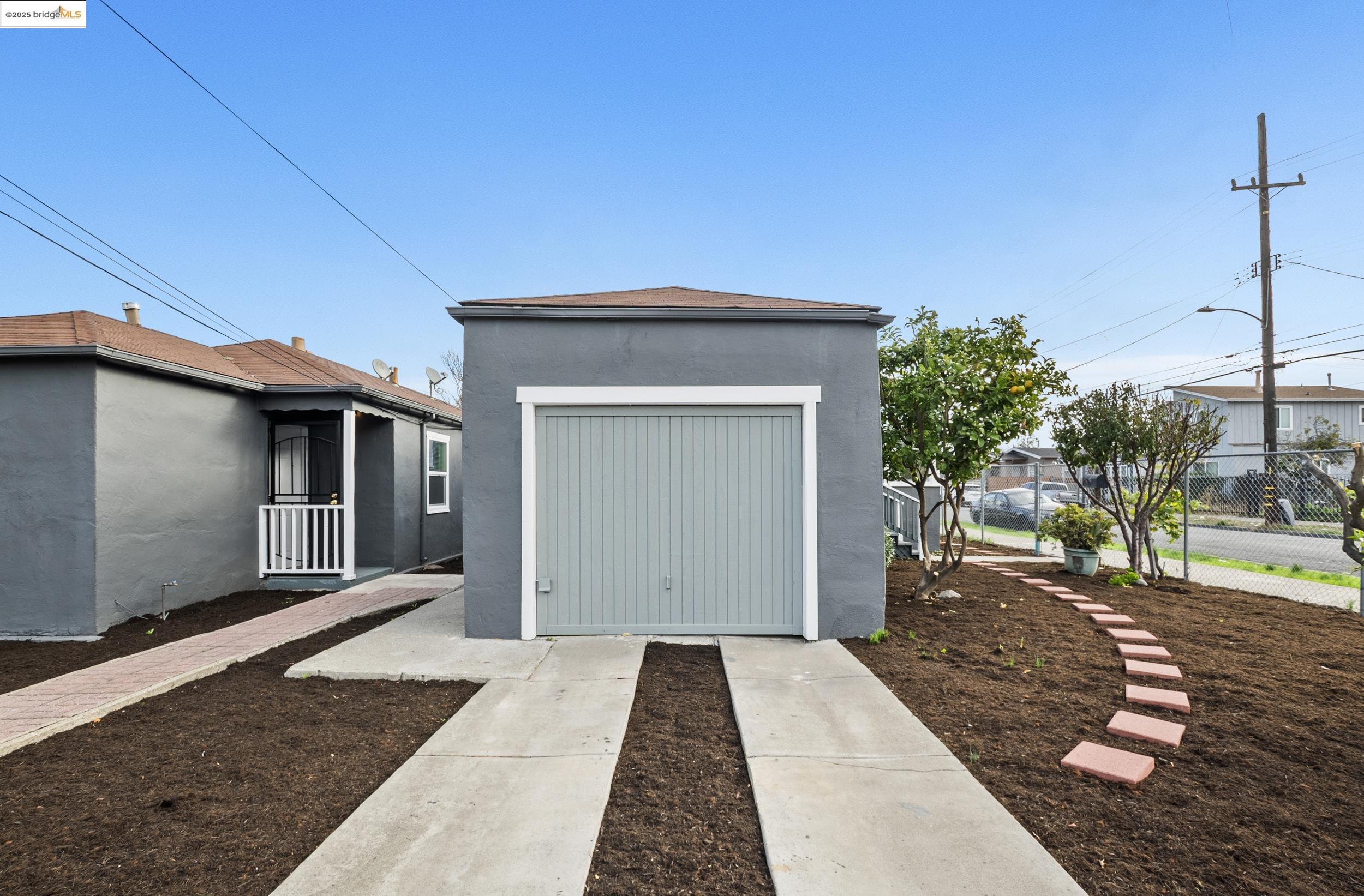 Detail Gallery Image 2 of 40 For 9028 a St, Oakland,  CA 94603 - – Beds | – Baths