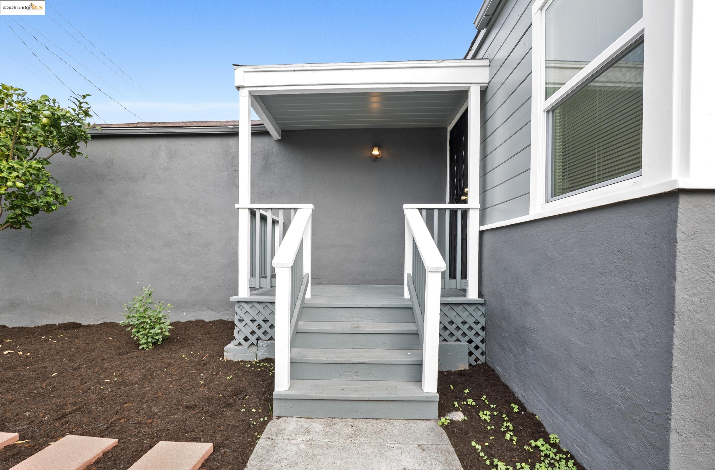 Detail Gallery Image 6 of 40 For 9028 a St, Oakland,  CA 94603 - – Beds | – Baths