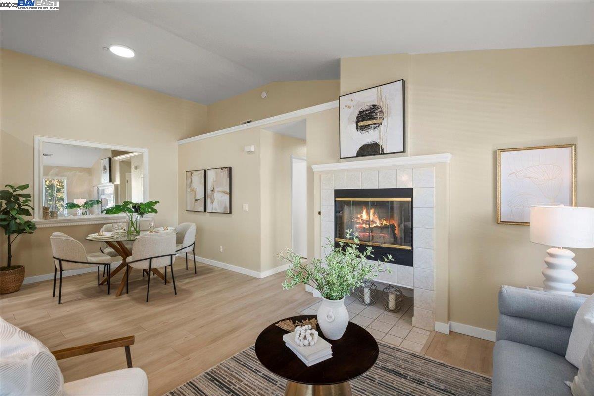 Detail Gallery Image 9 of 27 For 5656 Snowflake Cmn, Fremont,  CA 94538 - 2 Beds | 2 Baths