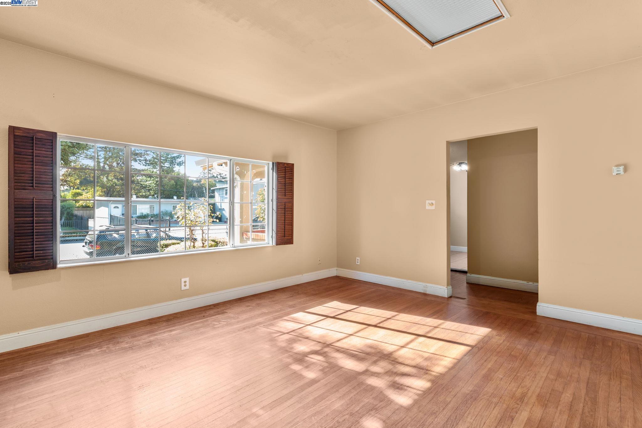 Detail Gallery Image 13 of 42 For 2825 Marlborough Avenue, Redwood City,  CA 94063 - 2 Beds | 1 Baths