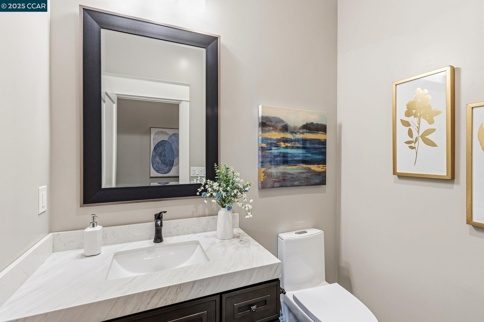 Detail Gallery Image 18 of 56 For 961 Oak View Cir, Lafayette,  CA 94549 - 5 Beds | 4/1 Baths