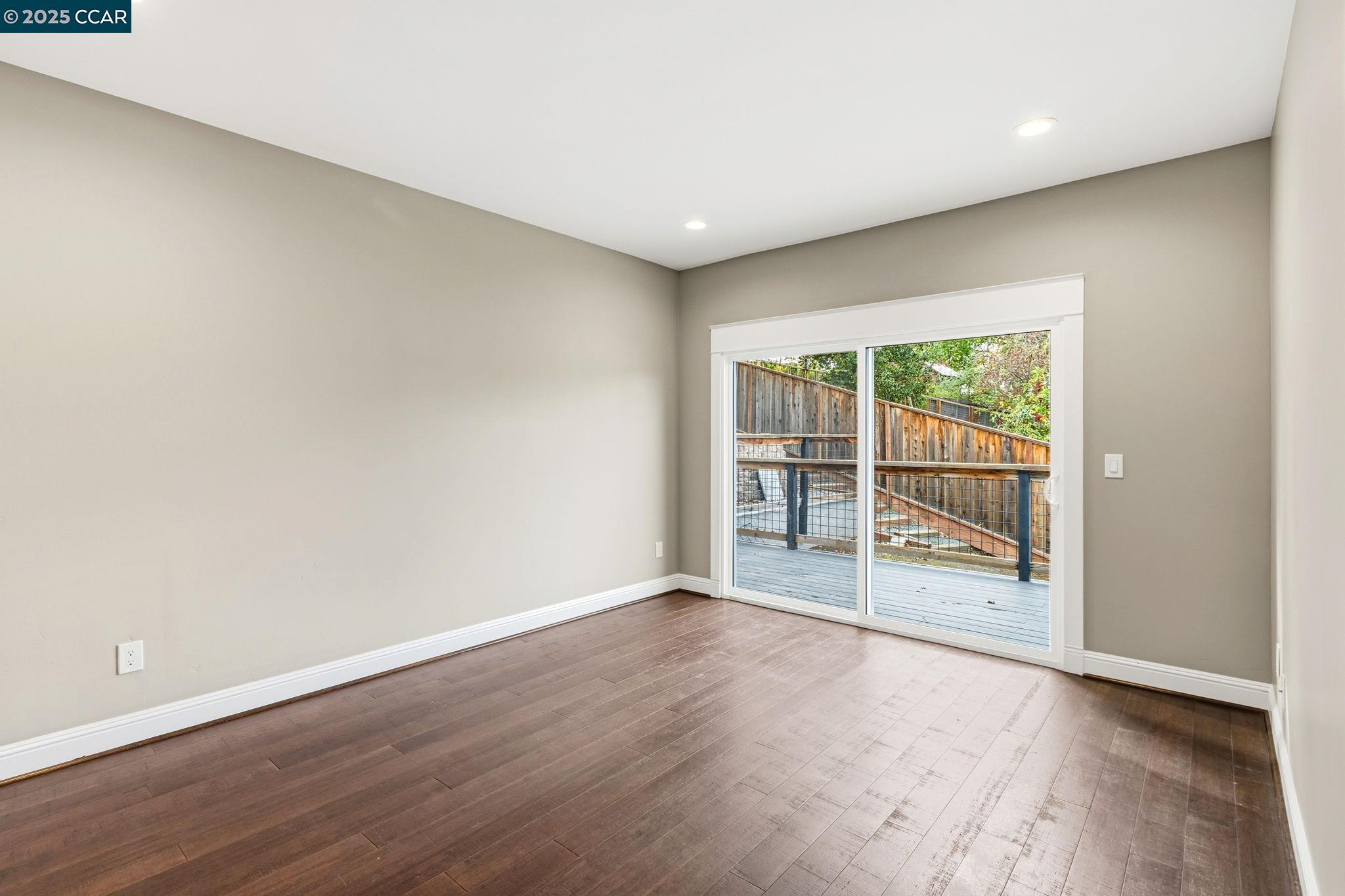 Detail Gallery Image 22 of 56 For 961 Oak View Cir, Lafayette,  CA 94549 - 5 Beds | 4/1 Baths