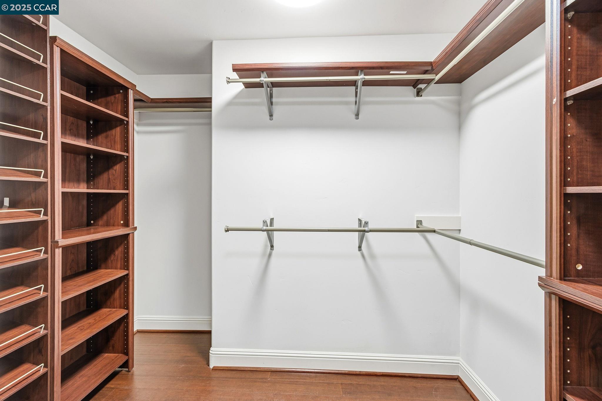 Detail Gallery Image 27 of 56 For 961 Oak View Cir, Lafayette,  CA 94549 - 5 Beds | 4/1 Baths