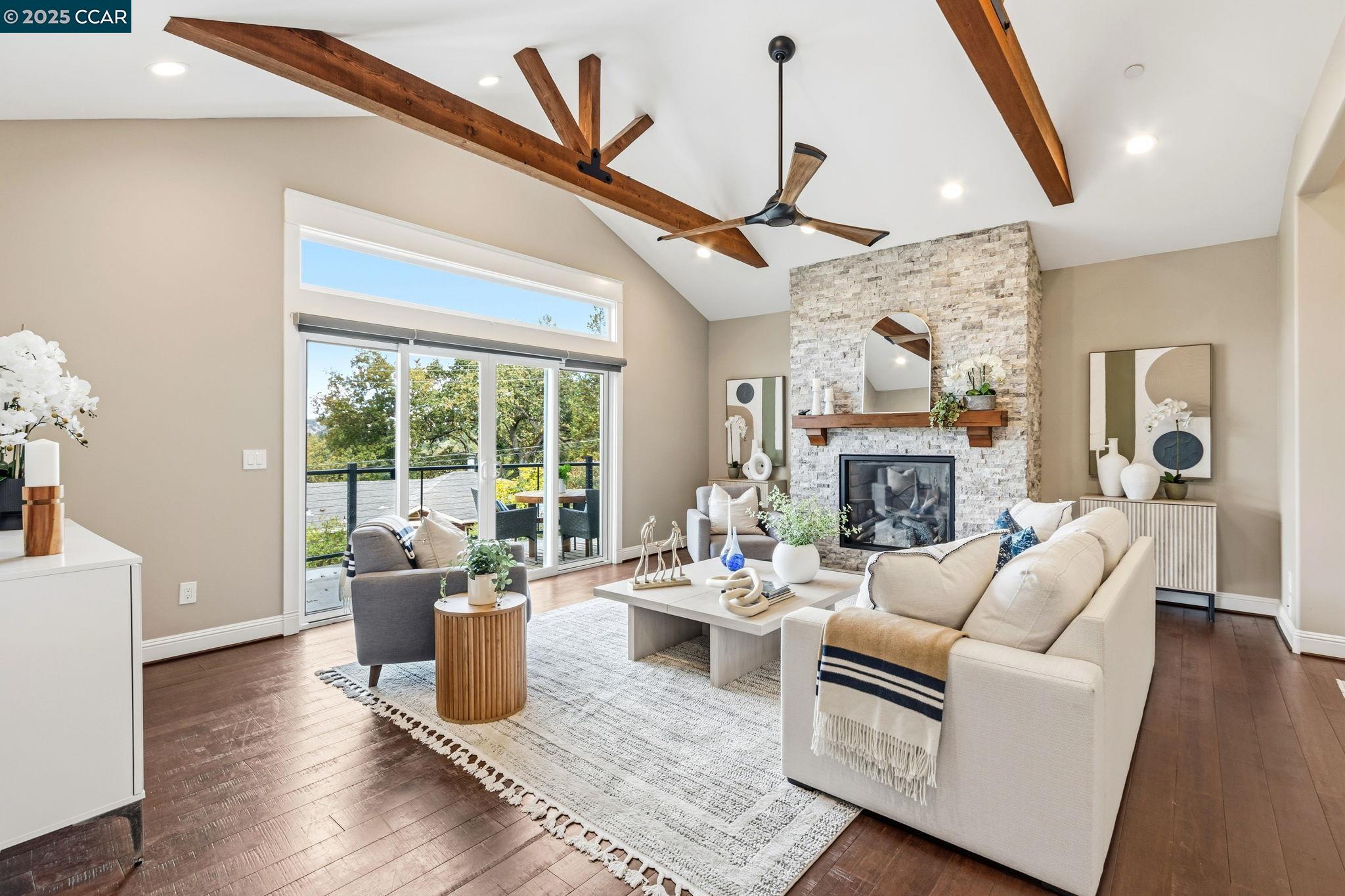 Detail Gallery Image 4 of 56 For 961 Oak View Cir, Lafayette,  CA 94549 - 5 Beds | 4/1 Baths