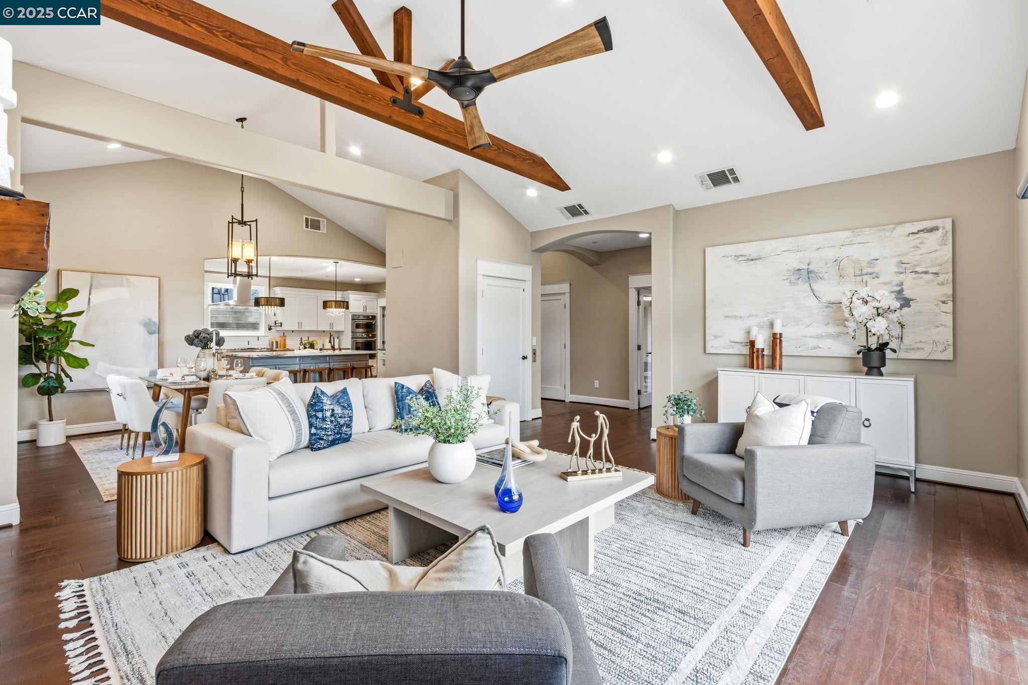 Detail Gallery Image 5 of 56 For 961 Oak View Cir, Lafayette,  CA 94549 - 5 Beds | 4/1 Baths