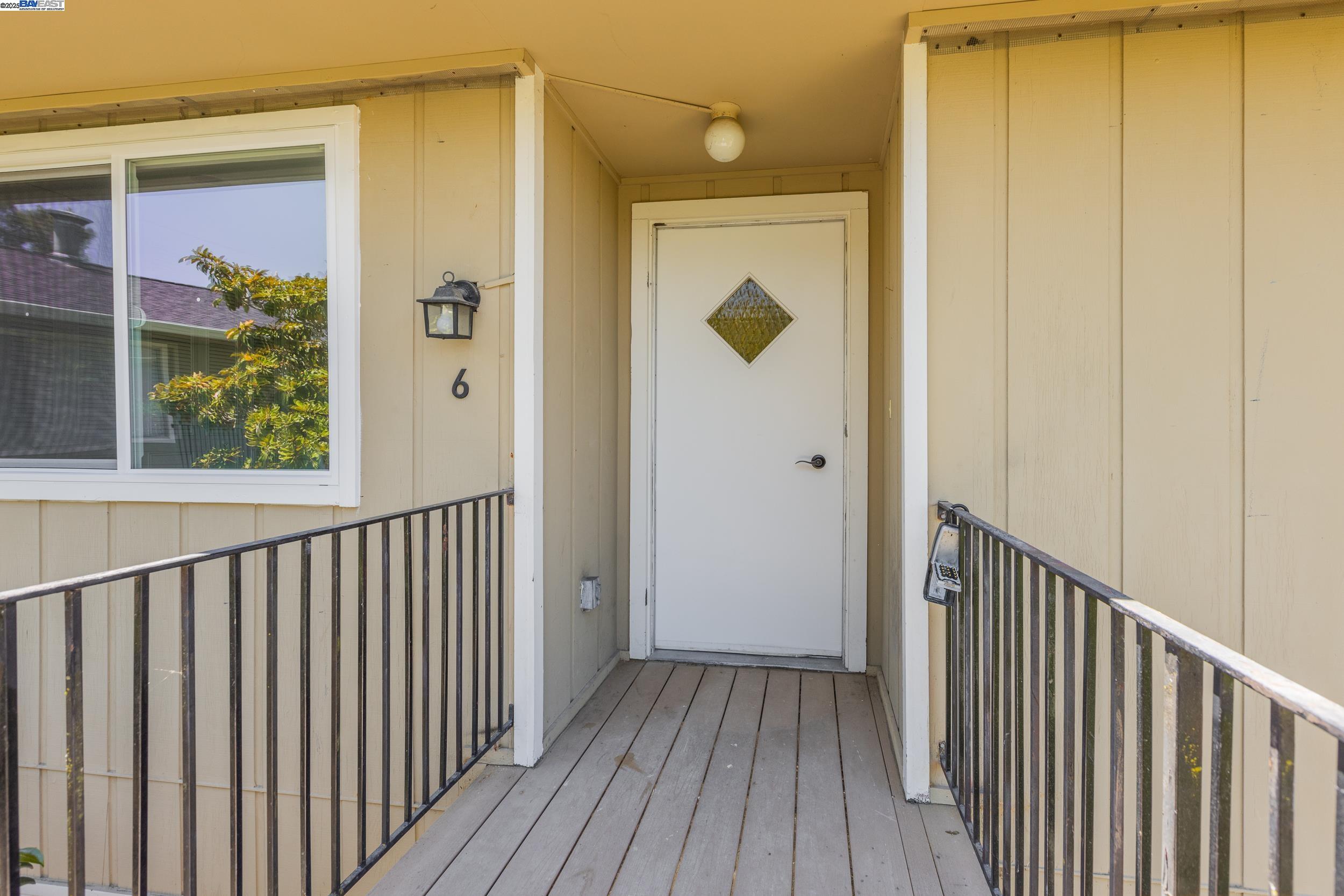 Detail Gallery Image 15 of 25 For 1965 Ascot Dr #6,  Moraga,  CA 94556 - 3 Beds | 2 Baths