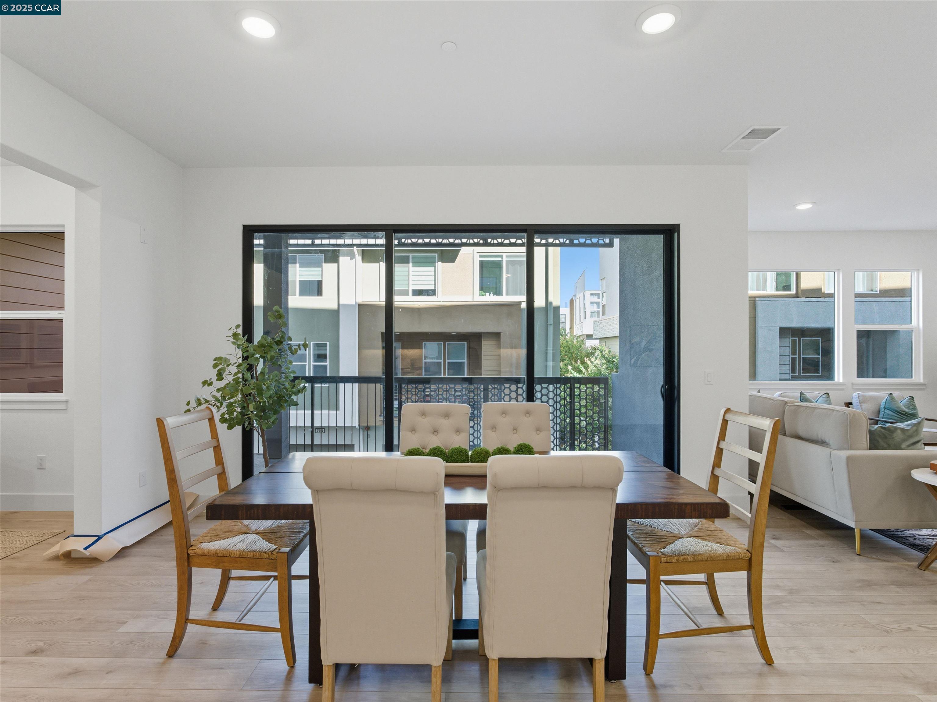 Photo #5: 41117279 Listing: Photo #5