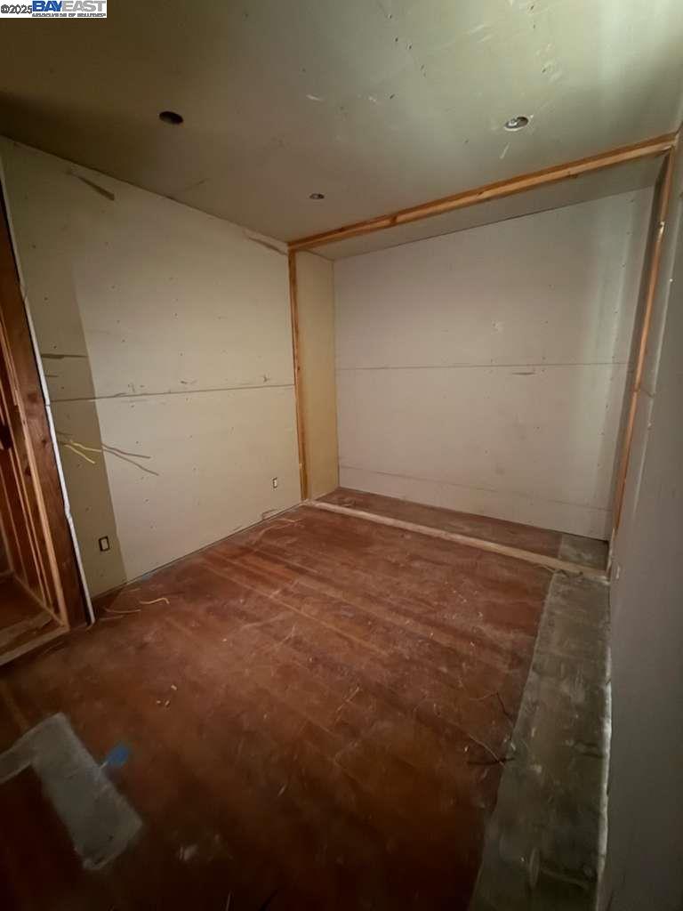 Detail Gallery Image 5 of 15 For 37519 Fremont Blvd, Fremont,  CA 94536 - 2 Beds | 1 Baths