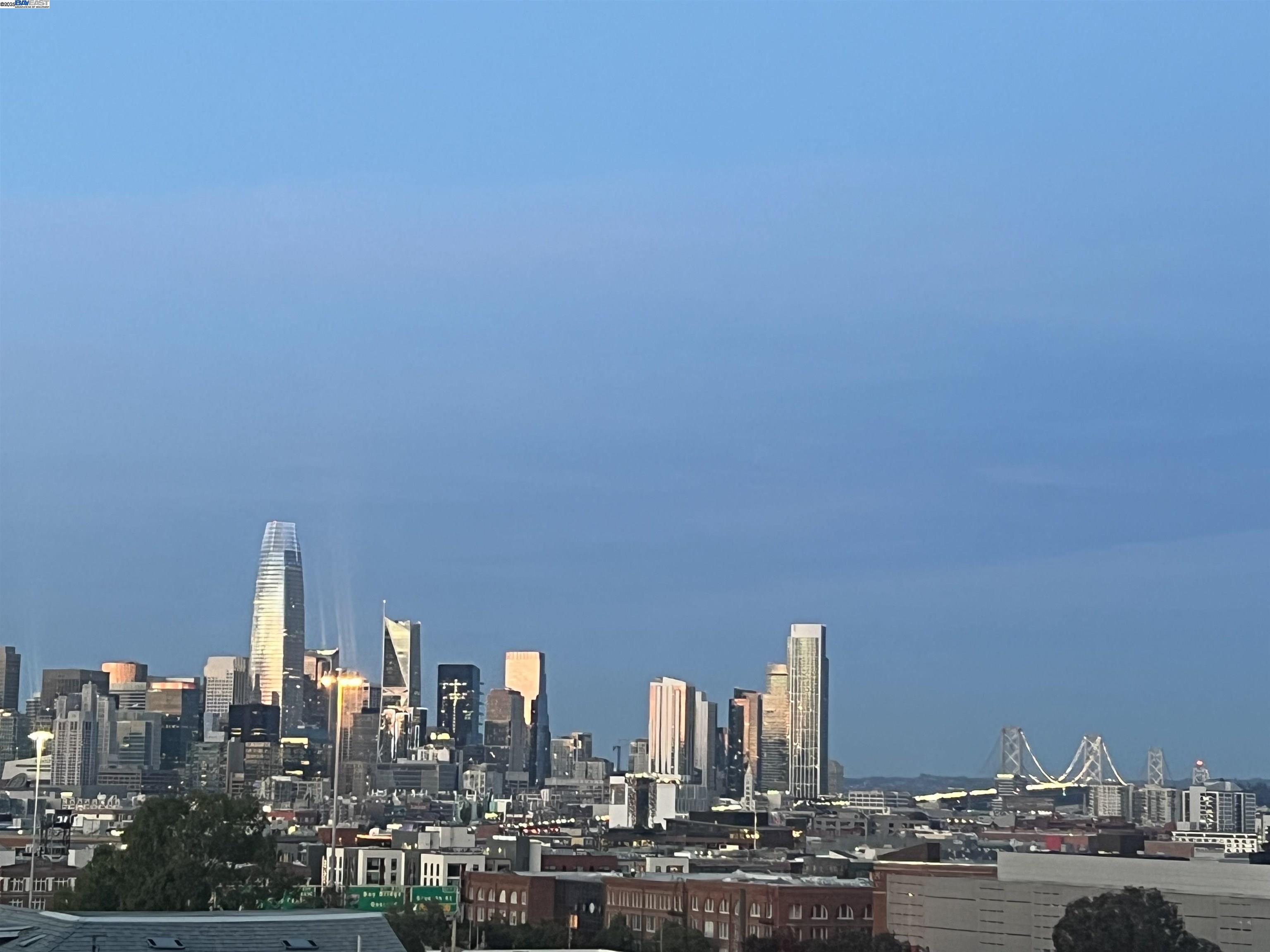 Detail Gallery Image 30 of 57 For 450 San Bruno Ave #2,  San Francisco,  CA 94110 - 3 Beds | 3 Baths