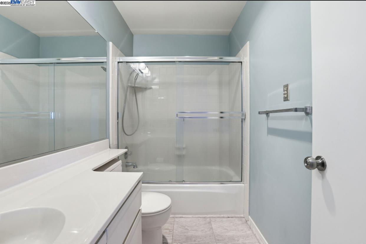 Detail Gallery Image 33 of 46 For 450 San Bruno Ave #2,  San Francisco,  CA 94110 - 3 Beds | 3 Baths