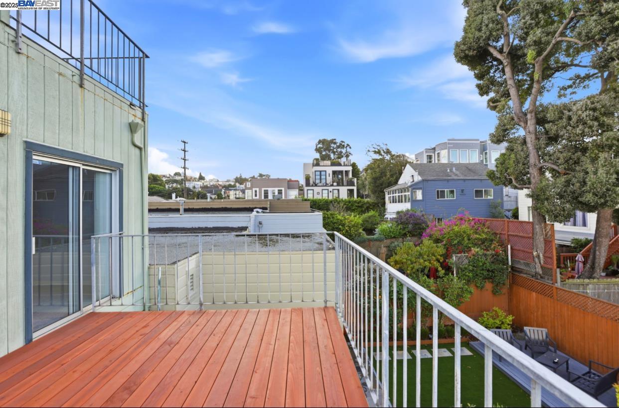 Detail Gallery Image 41 of 46 For 450 San Bruno Ave #2,  San Francisco,  CA 94110 - 3 Beds | 3 Baths