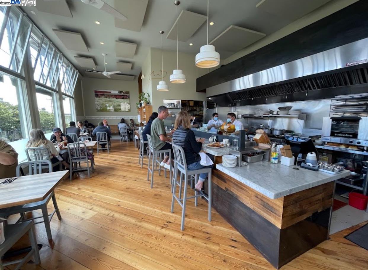 Detail Gallery Image 55 of 57 For 450 San Bruno Ave #2,  San Francisco,  CA 94110 - 3 Beds | 3 Baths