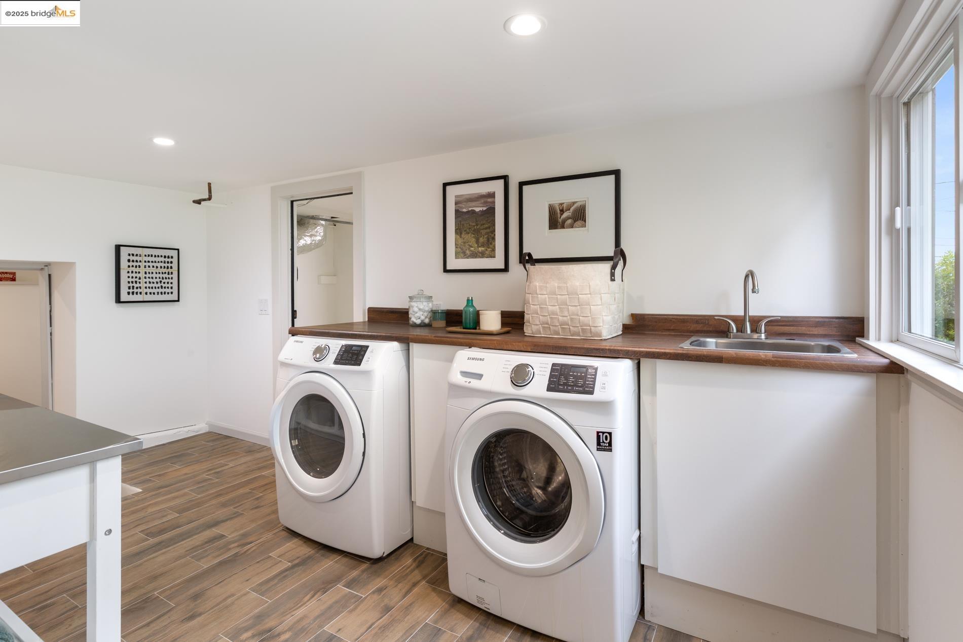 Detail Gallery Image 22 of 60 For 589 San Luis Rd., Berkeley,  CA 94707-1723 - 4 Beds | 2 Baths