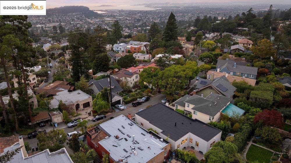 Detail Gallery Image 52 of 60 For 589 San Luis Rd., Berkeley,  CA 94707-1723 - 4 Beds | 2 Baths