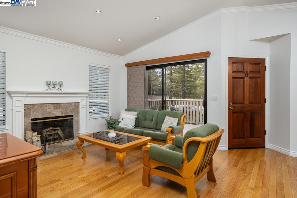 Detail Gallery Image 4 of 19 For 3891 Crow Canyon Rd, San Ramon,  CA 94582 - 2 Beds | 2 Baths