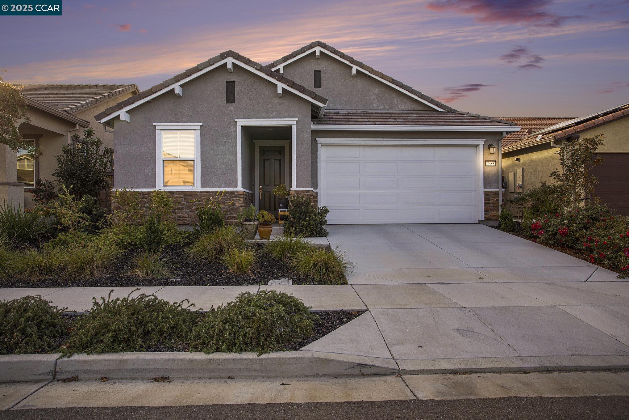 Detail Gallery Image 2 of 25 For 2383 Front Porch Lane, Rio Vista,  CA 94571 - 2 Beds | 2 Baths