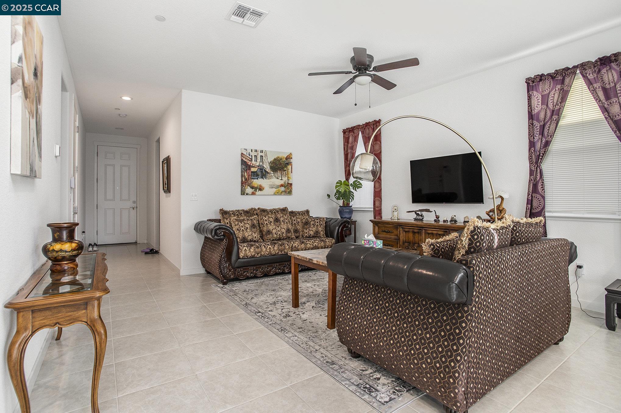 Detail Gallery Image 7 of 25 For 2383 Front Porch Lane, Rio Vista,  CA 94571 - 2 Beds | 2 Baths
