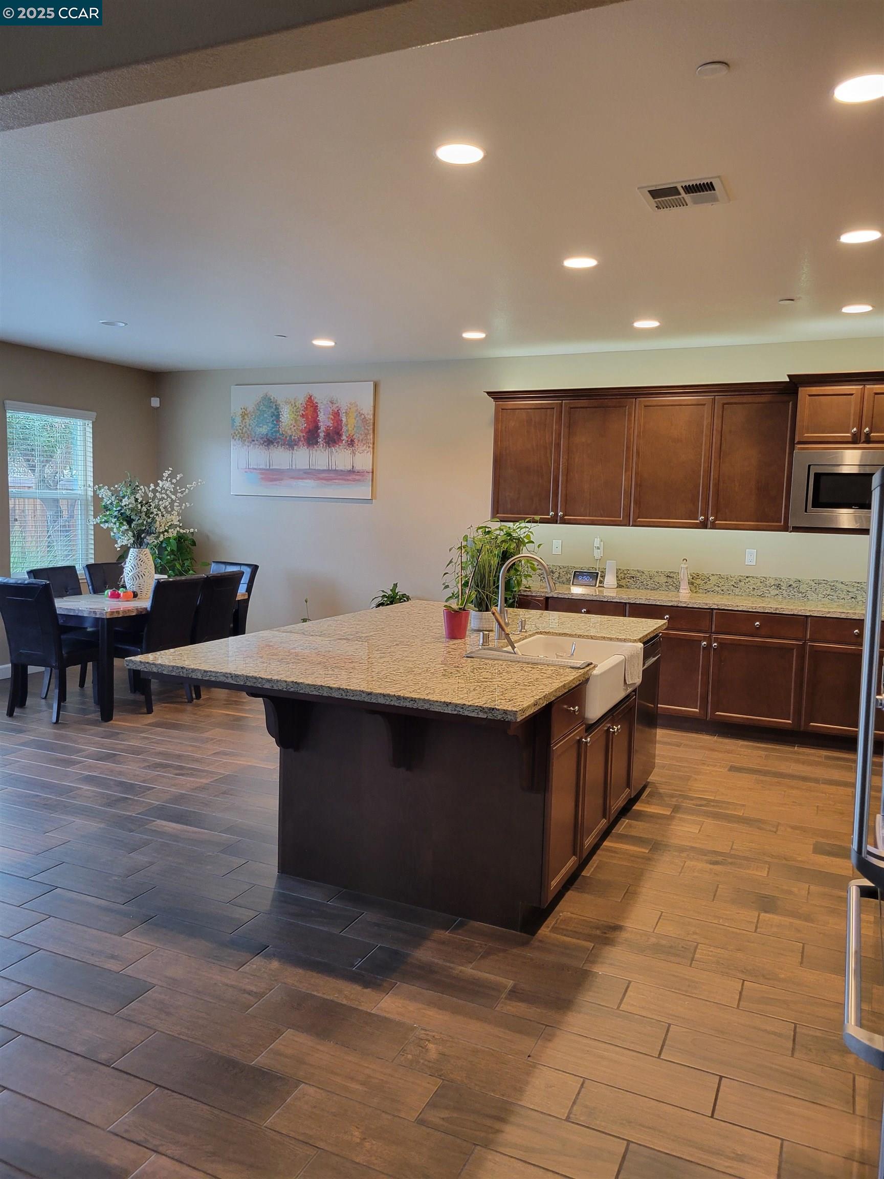 Detail Gallery Image 2 of 23 For 1367 Bellerose Ct, Brentwood,  CA 94513 - 4 Beds | 2/1 Baths