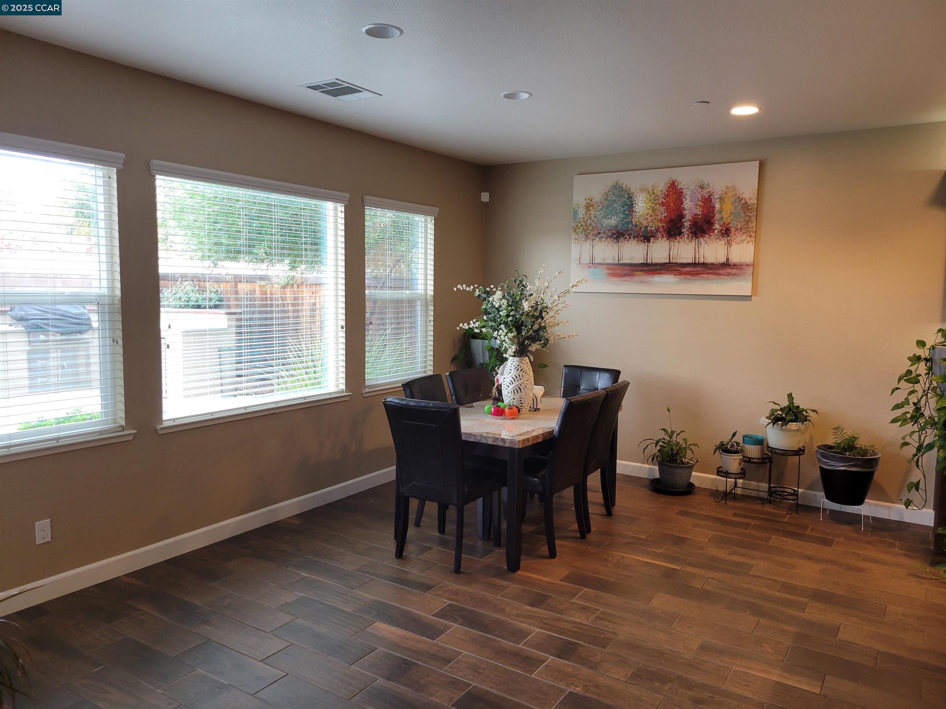 Detail Gallery Image 5 of 23 For 1367 Bellerose Ct, Brentwood,  CA 94513 - 4 Beds | 2/1 Baths