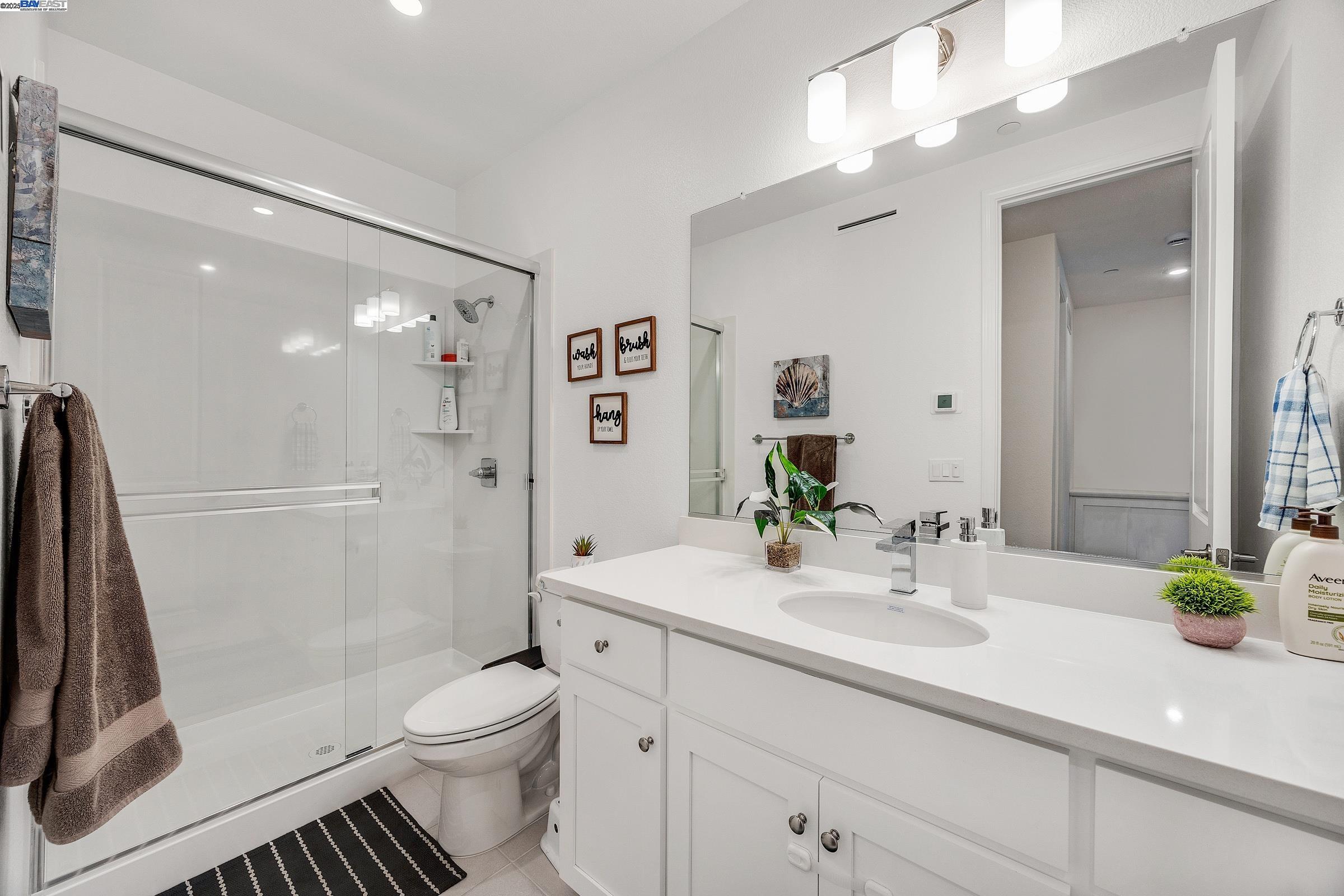 Detail Gallery Image 13 of 35 For 5422 Arnold Rd, Dublin,  CA 94568 - 4 Beds | 3 Baths