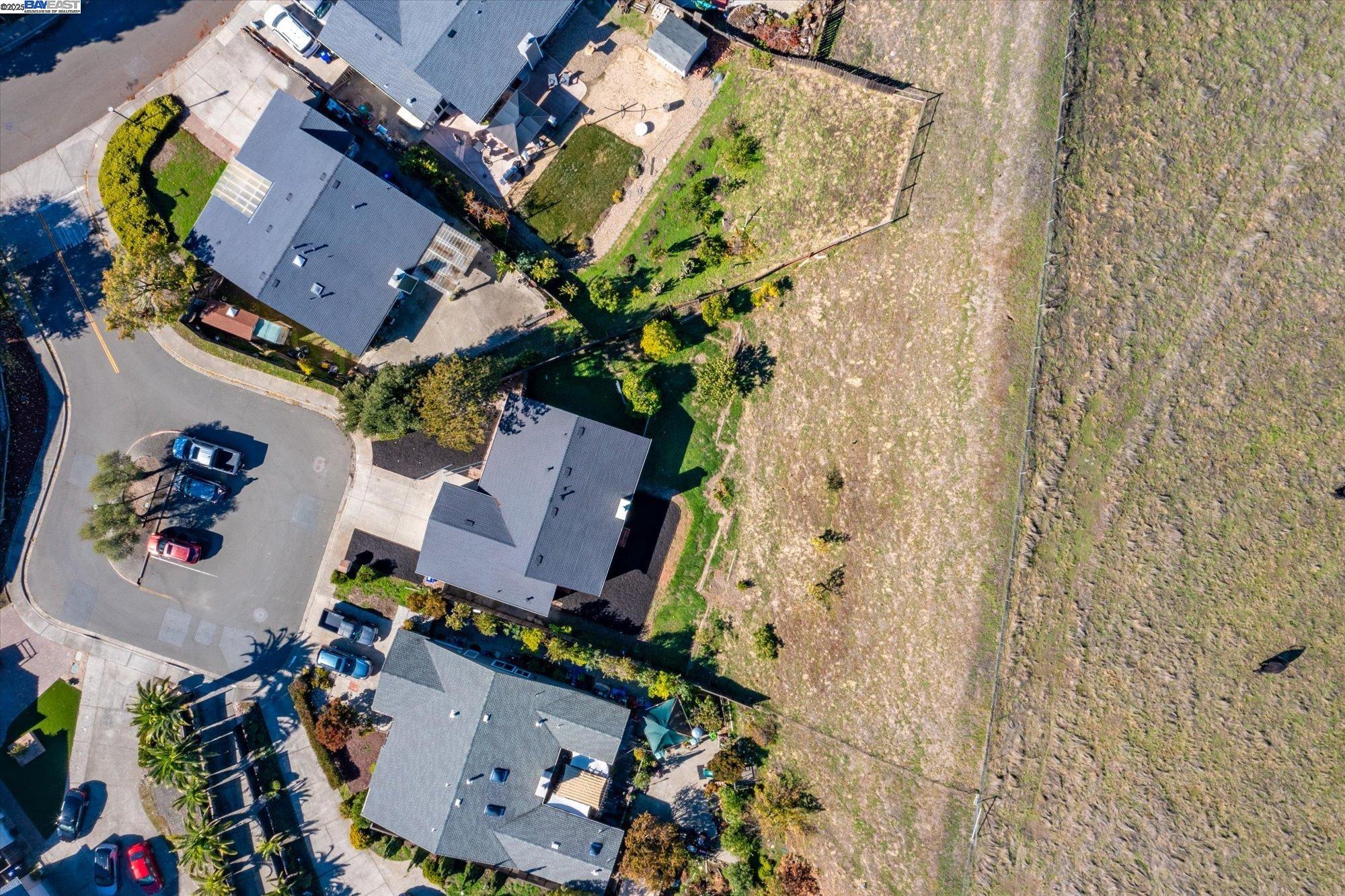 Detail Gallery Image 55 of 57 For 109 Bellflower Ct, Hercules,  CA 94547 - 3 Beds | 2 Baths