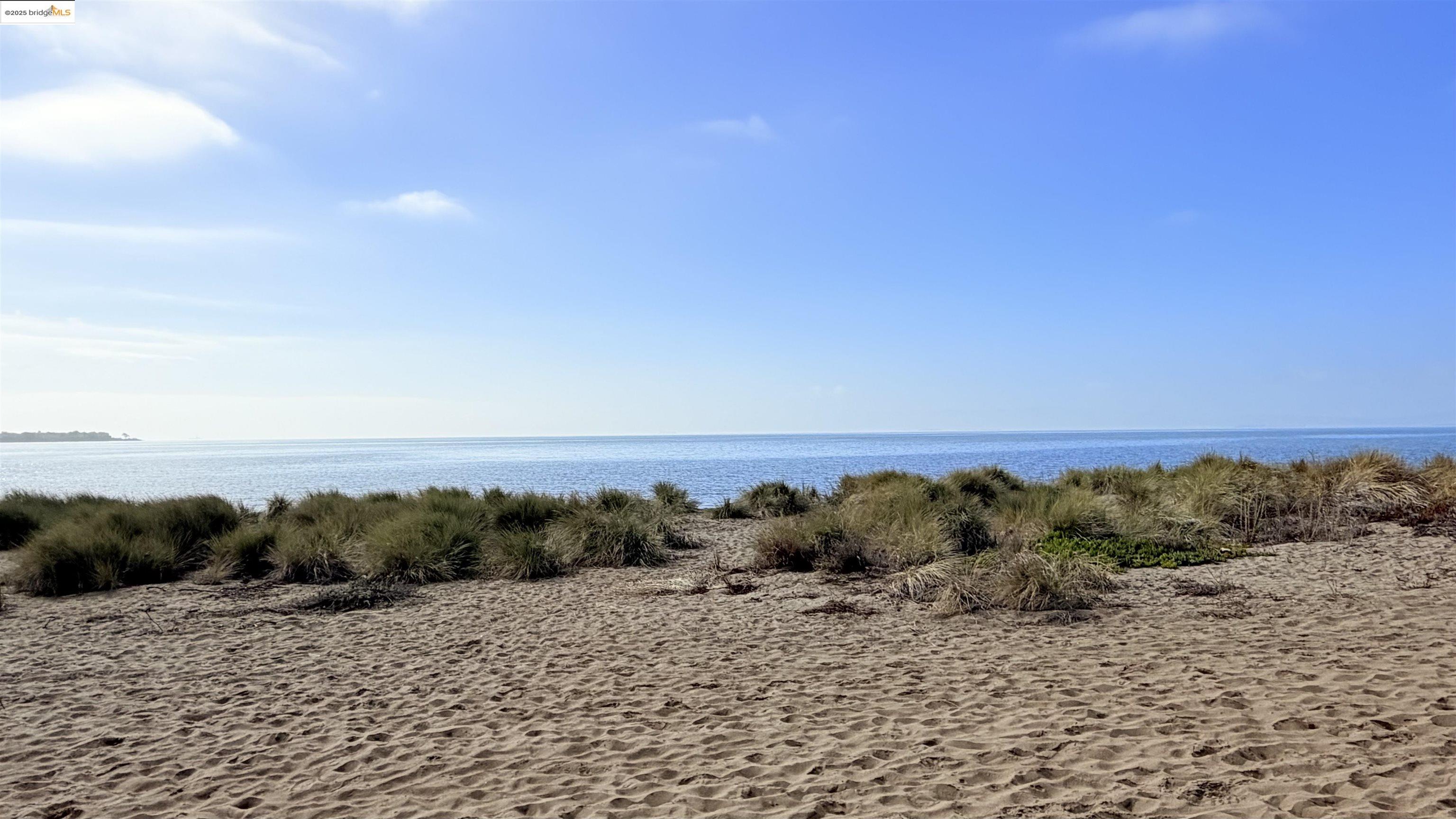 Detail Gallery Image 5 of 34 For 2101 Shoreline Drive #265,  Alameda,  CA 94501 - 2 Beds | 1/1 Baths