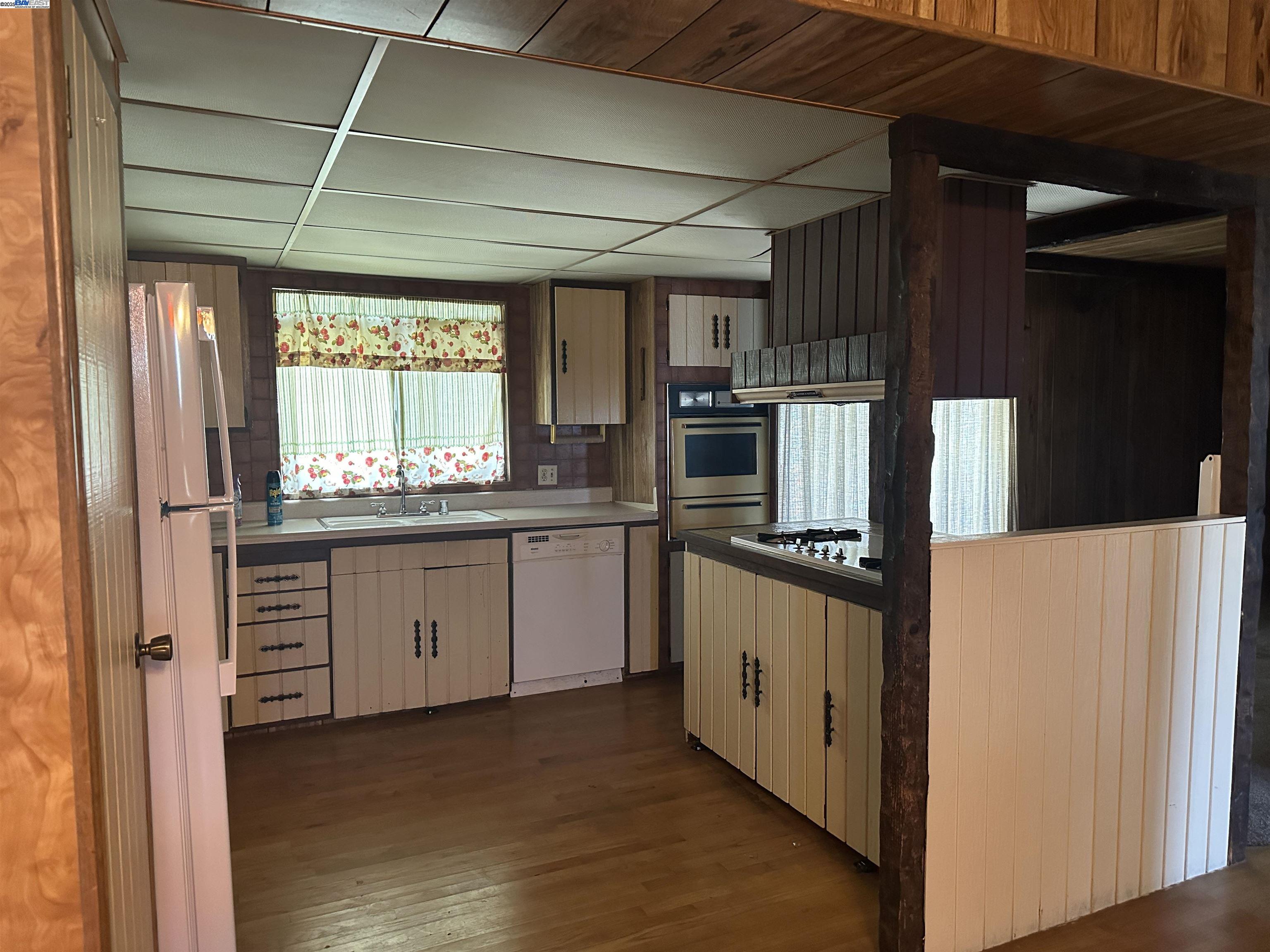 Detail Gallery Image 12 of 46 For 35 Eagle Green, Fremont,  CA 94538 - 2 Beds | 2 Baths