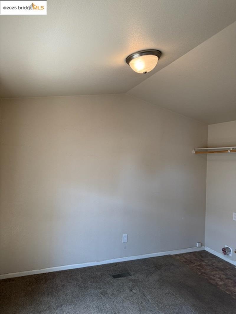 Detail Gallery Image 9 of 12 For 14831 Bancroft Ave. #27,  San Leandro,  CA 94578 - 1 Beds | 1 Baths