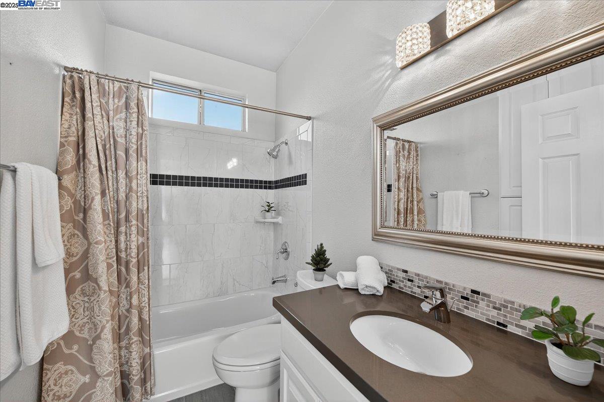 Detail Gallery Image 22 of 32 For 7875 Canyon Meadow Cir #C,  Pleasanton,  CA 94588 - 2 Beds | 2 Baths