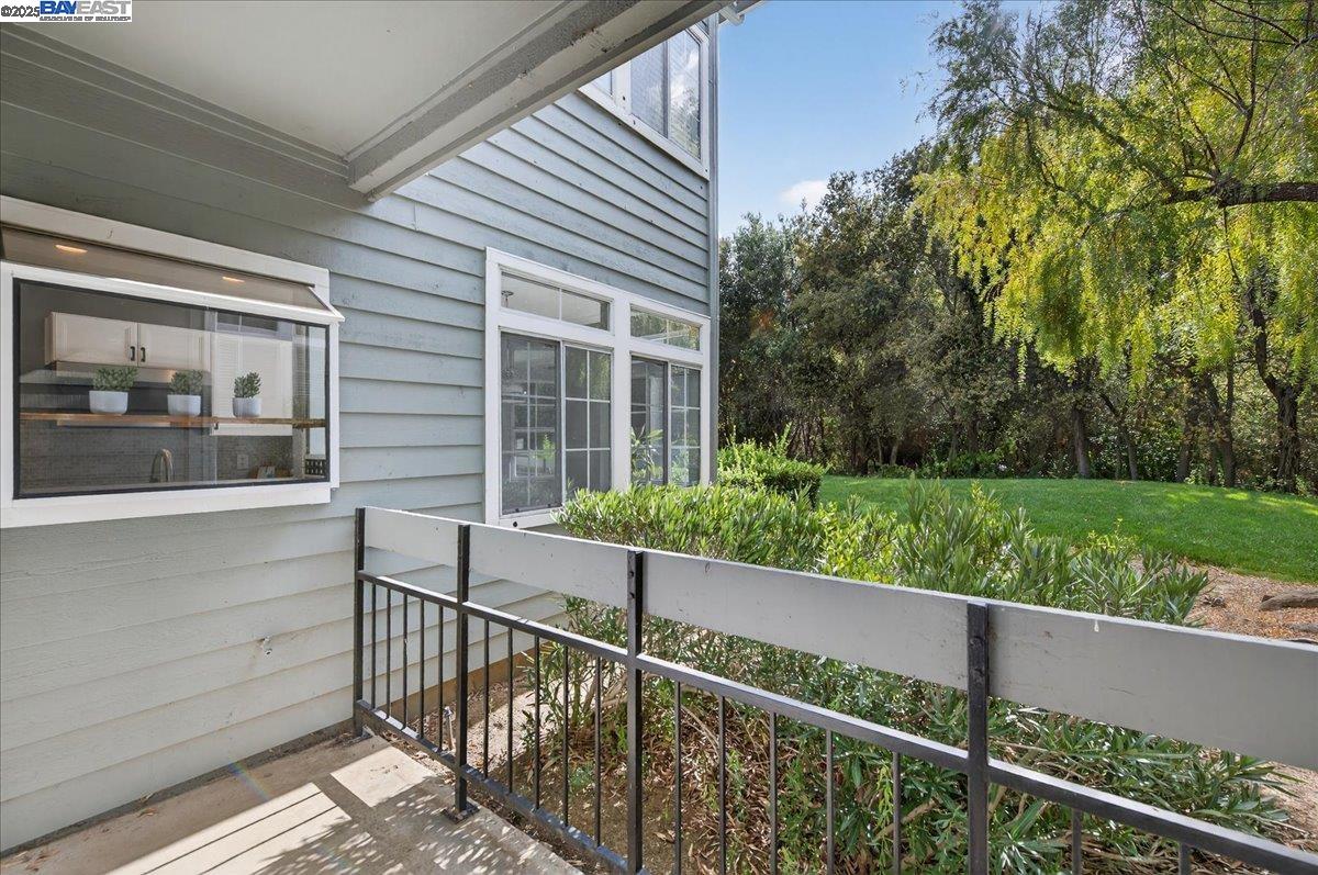 Detail Gallery Image 24 of 32 For 7875 Canyon Meadow Cir #C,  Pleasanton,  CA 94588 - 2 Beds | 2 Baths