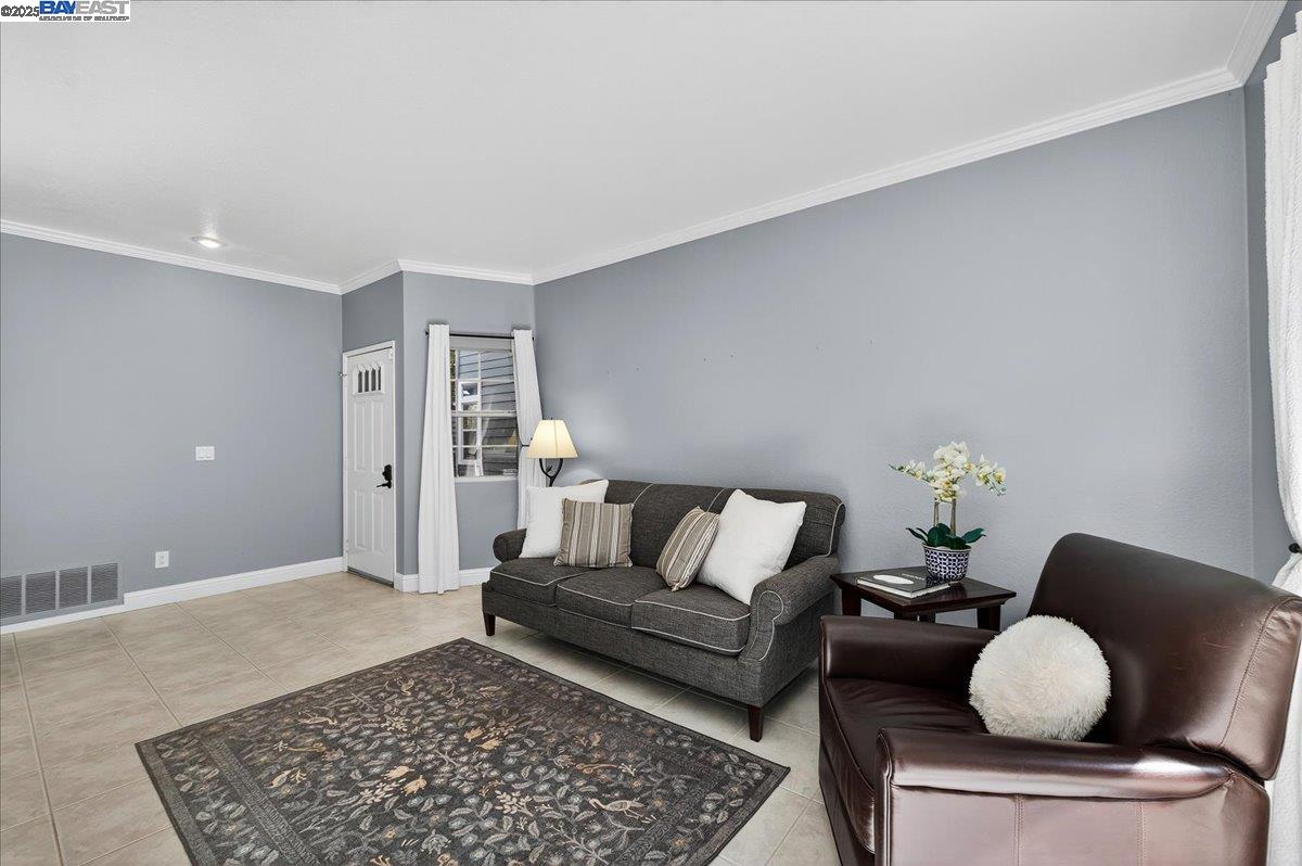 Detail Gallery Image 5 of 32 For 7875 Canyon Meadow Cir #C,  Pleasanton,  CA 94588 - 2 Beds | 2 Baths