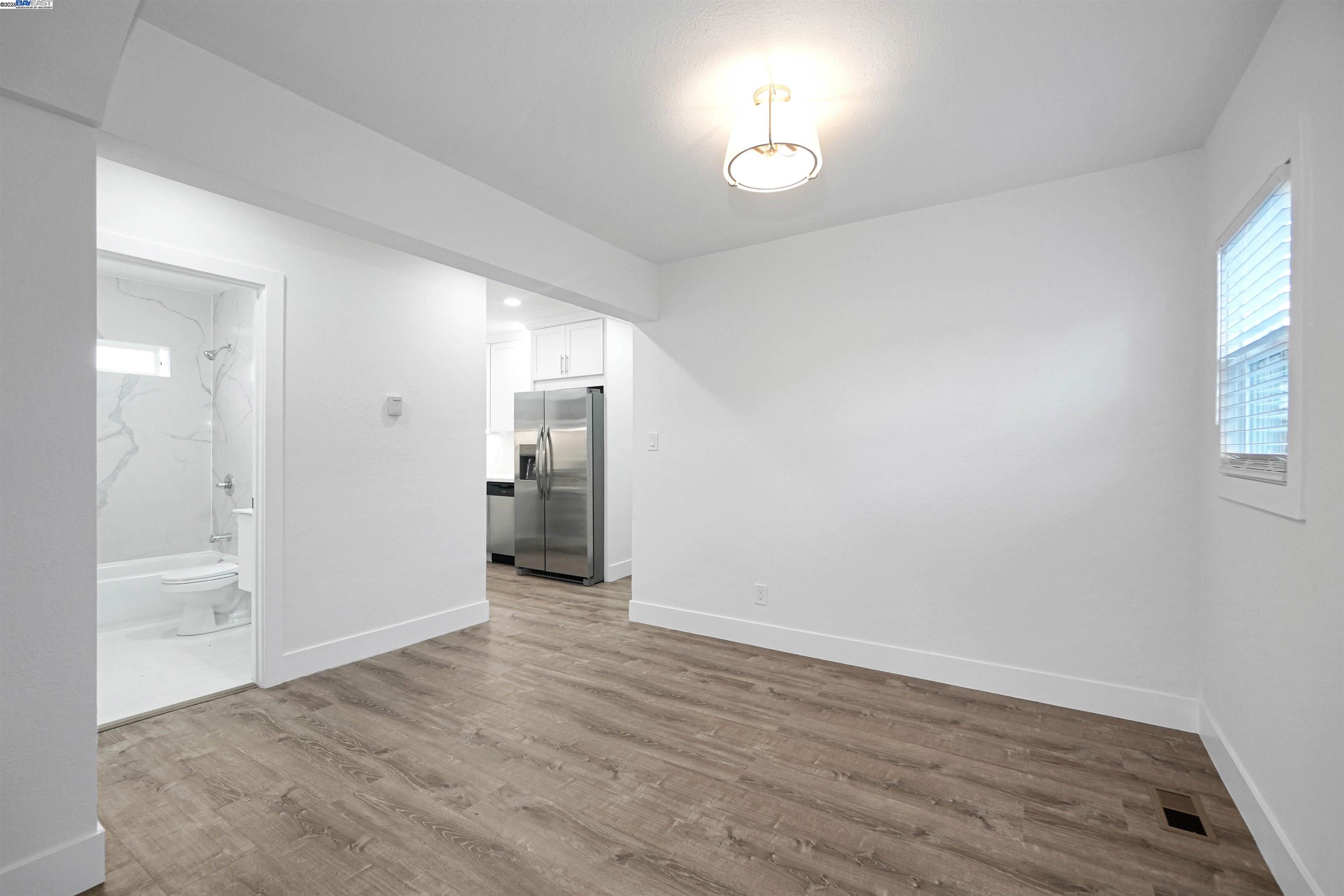 Detail Gallery Image 11 of 51 For 1521 159th Ave, San Leandro,  CA 94578 - 2 Beds | 3 Baths