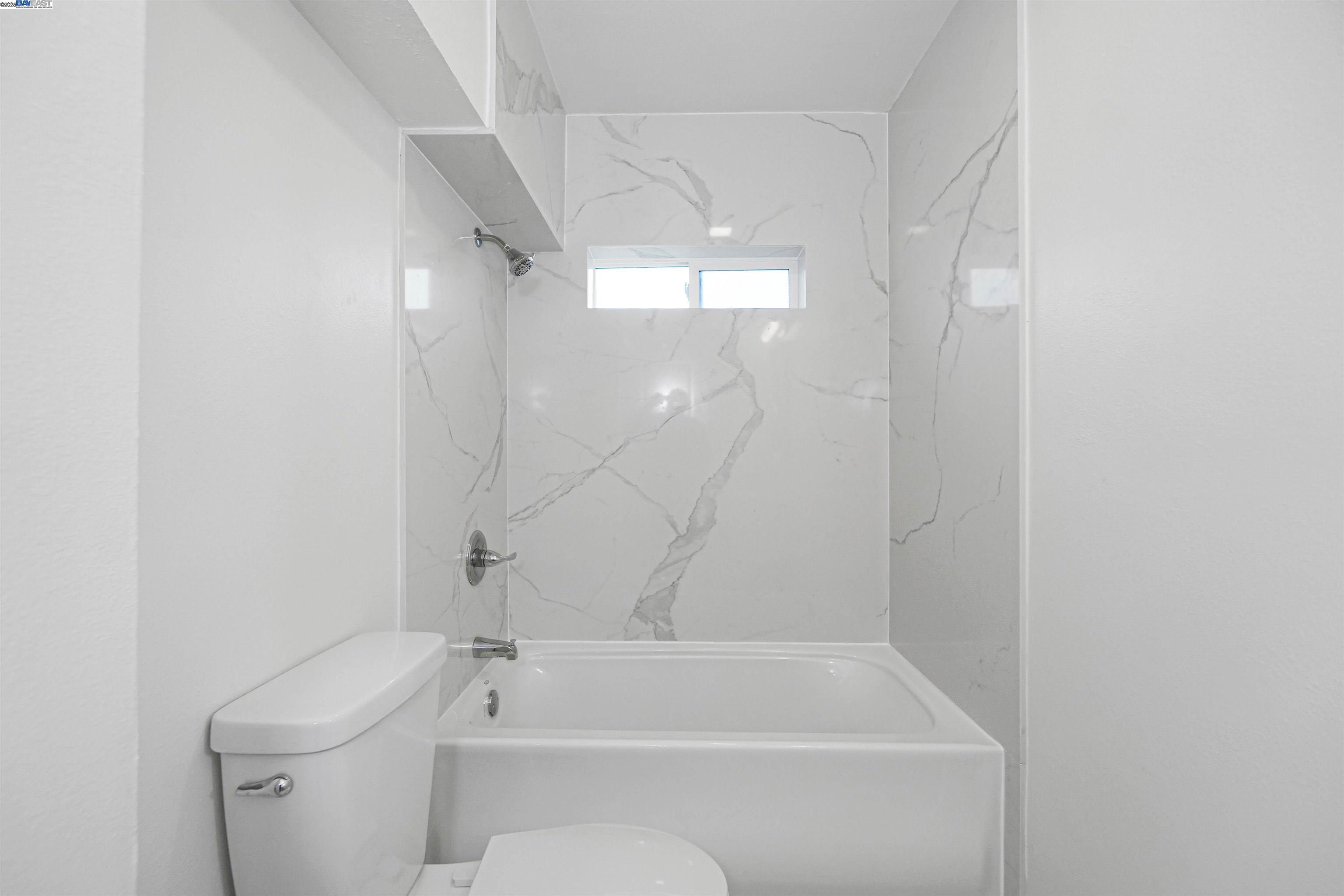 Detail Gallery Image 25 of 51 For 1521 159th Ave, San Leandro,  CA 94578 - 2 Beds | 3 Baths