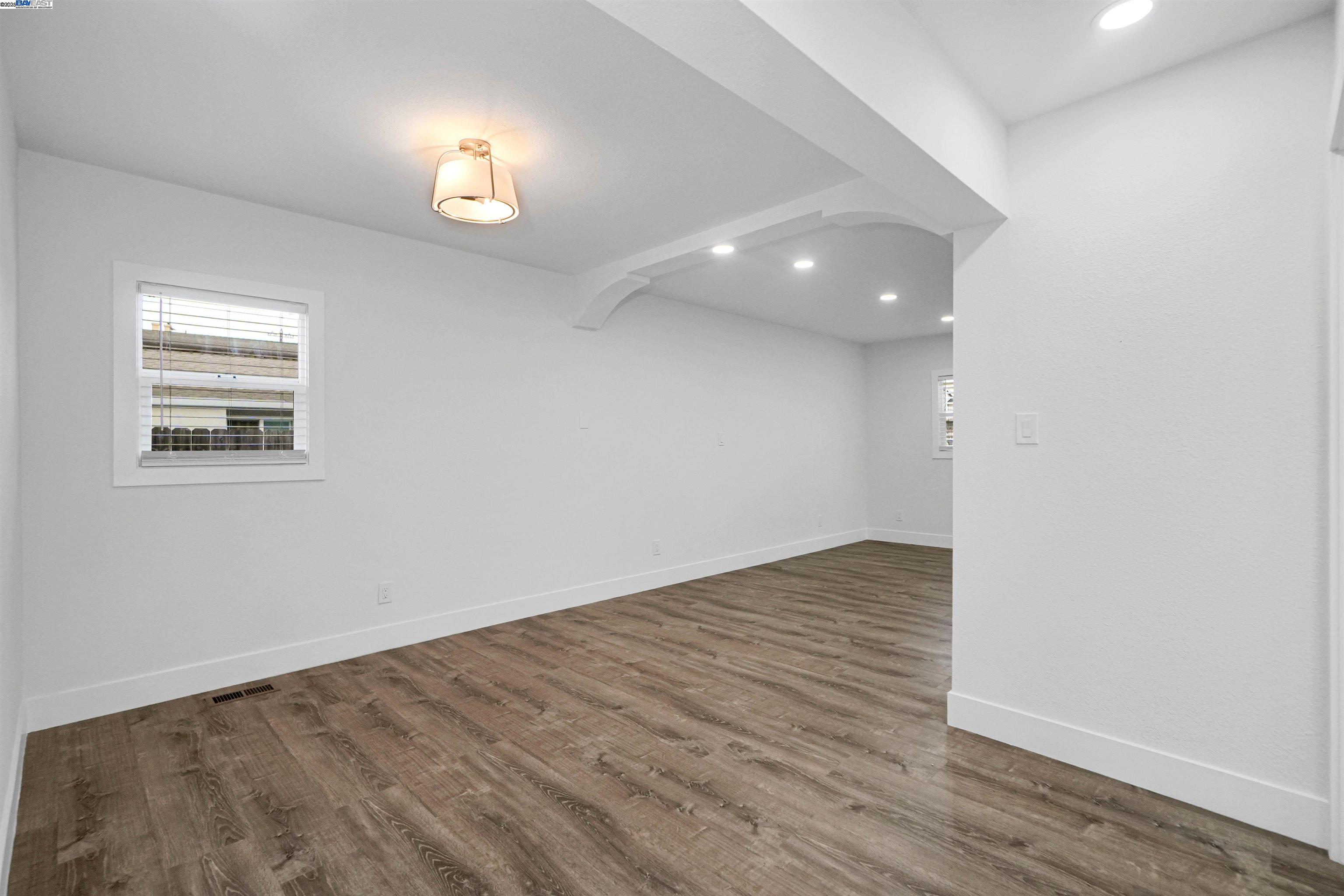 Detail Gallery Image 12 of 50 For 1521 159th Ave, San Leandro,  CA 94578 - – Beds | – Baths