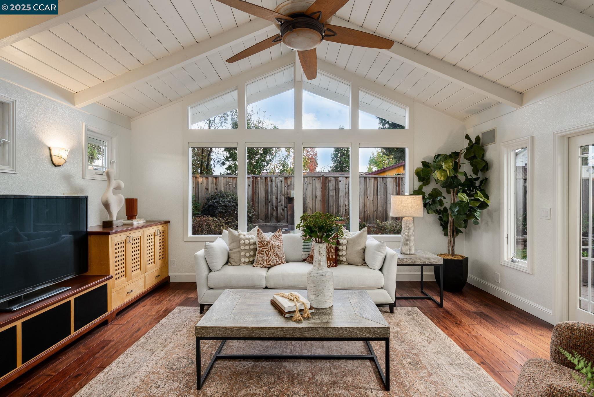 Detail Gallery Image 14 of 38 For 2828 Aptos Way, San Ramon,  CA 94583 - 4 Beds | 2 Baths