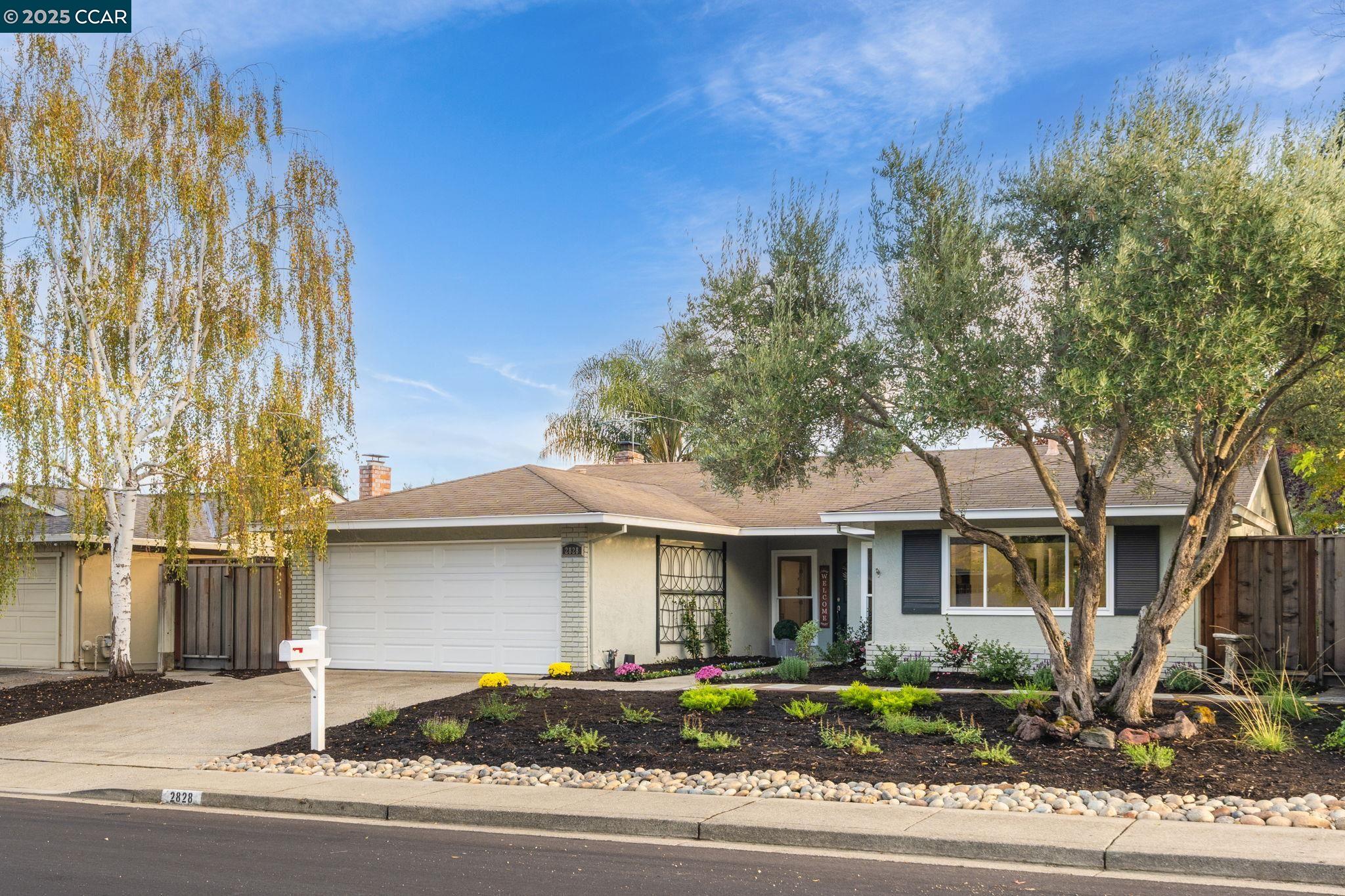 Detail Gallery Image 3 of 38 For 2828 Aptos Way, San Ramon,  CA 94583 - 4 Beds | 2 Baths