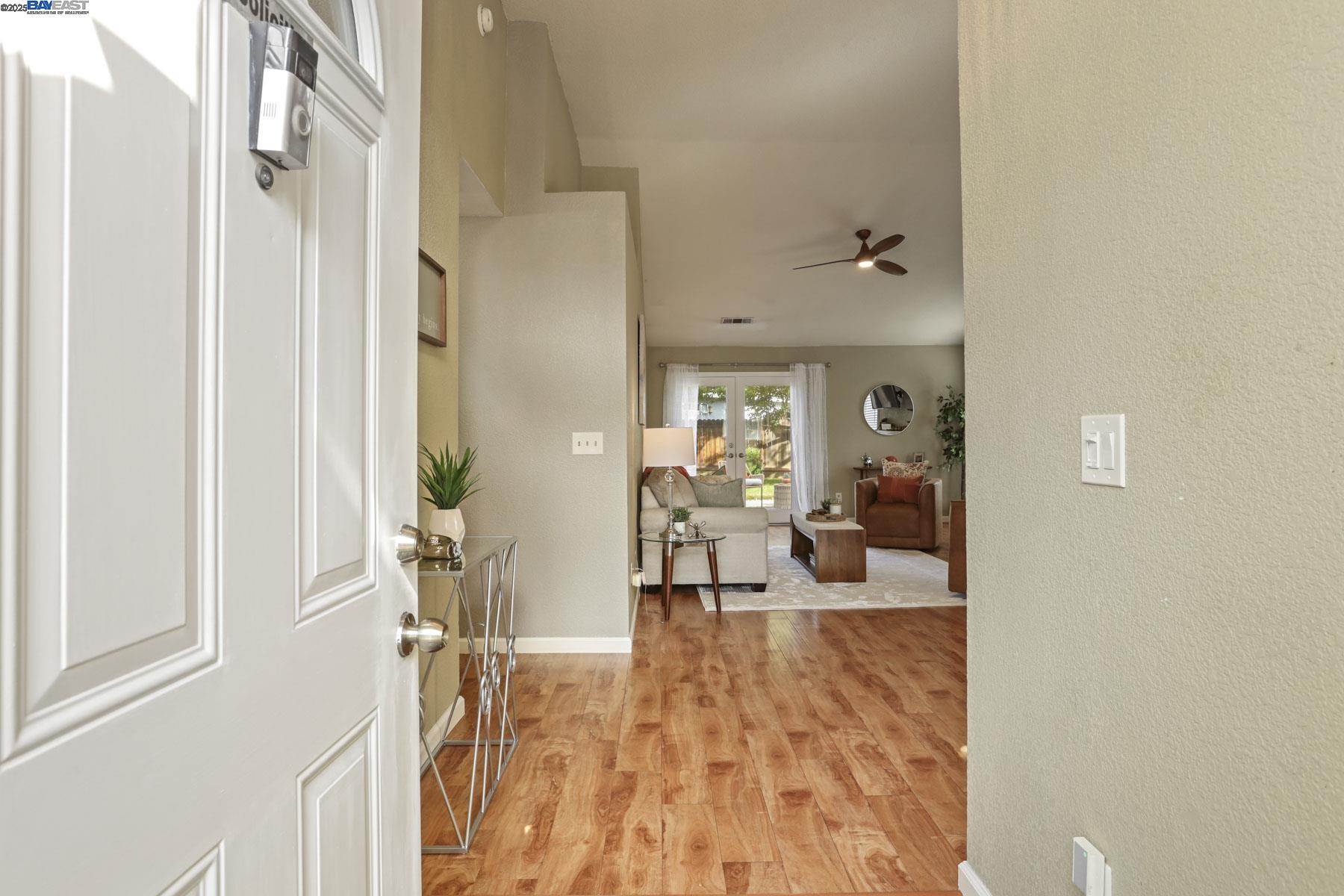 Detail Gallery Image 2 of 40 For 925 Gotland Ct, Tracy,  CA 95376 - 3 Beds | 2 Baths