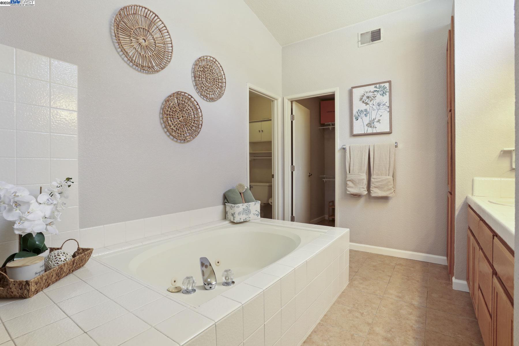 Detail Gallery Image 27 of 40 For 925 Gotland Ct, Tracy,  CA 95376 - 3 Beds | 2 Baths
