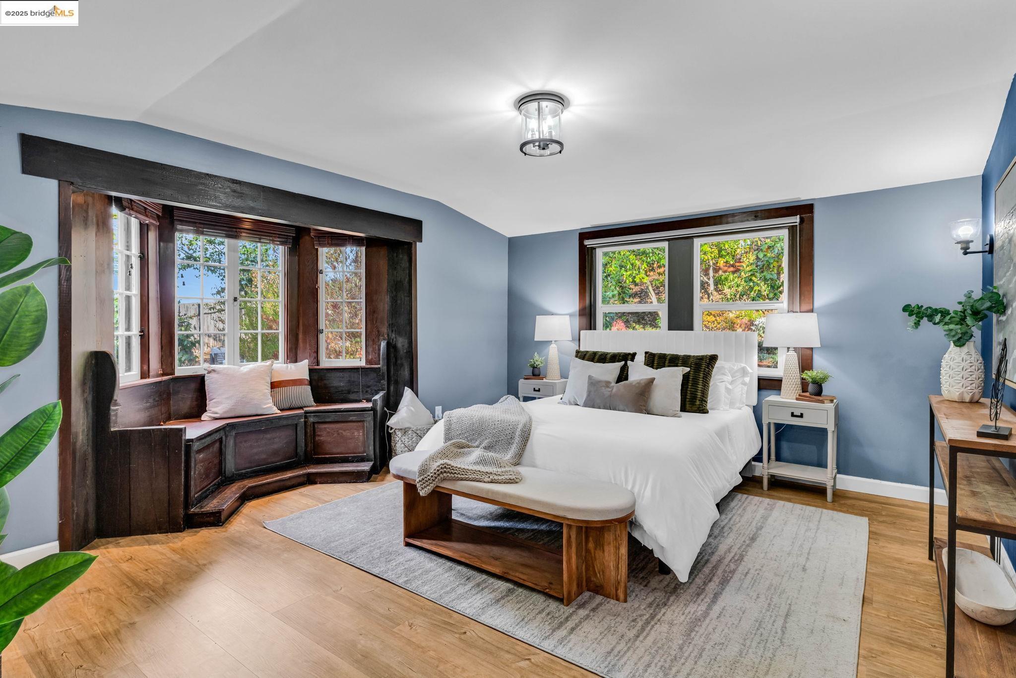 Detail Gallery Image 23 of 58 For 6141 Merriewood Dr, Oakland,  CA 94611 - 5 Beds | 4 Baths